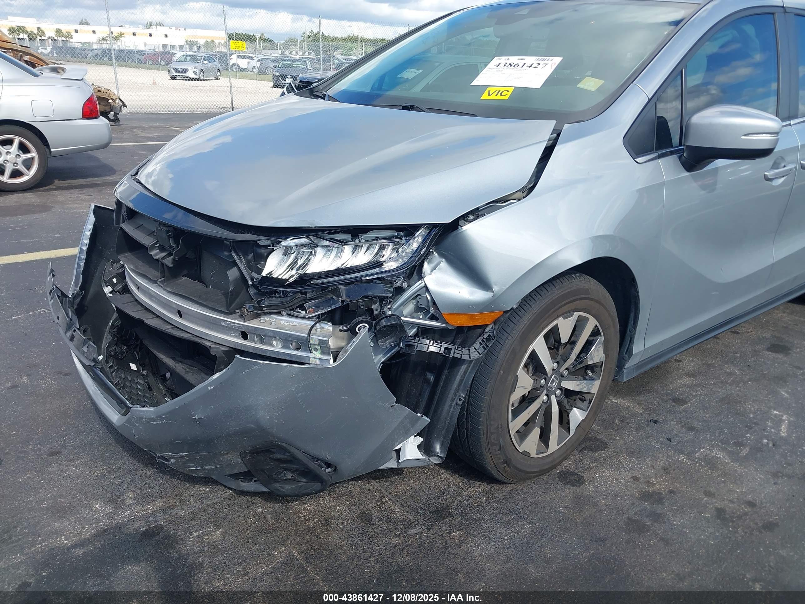 HONDA ODYSSEY image 6