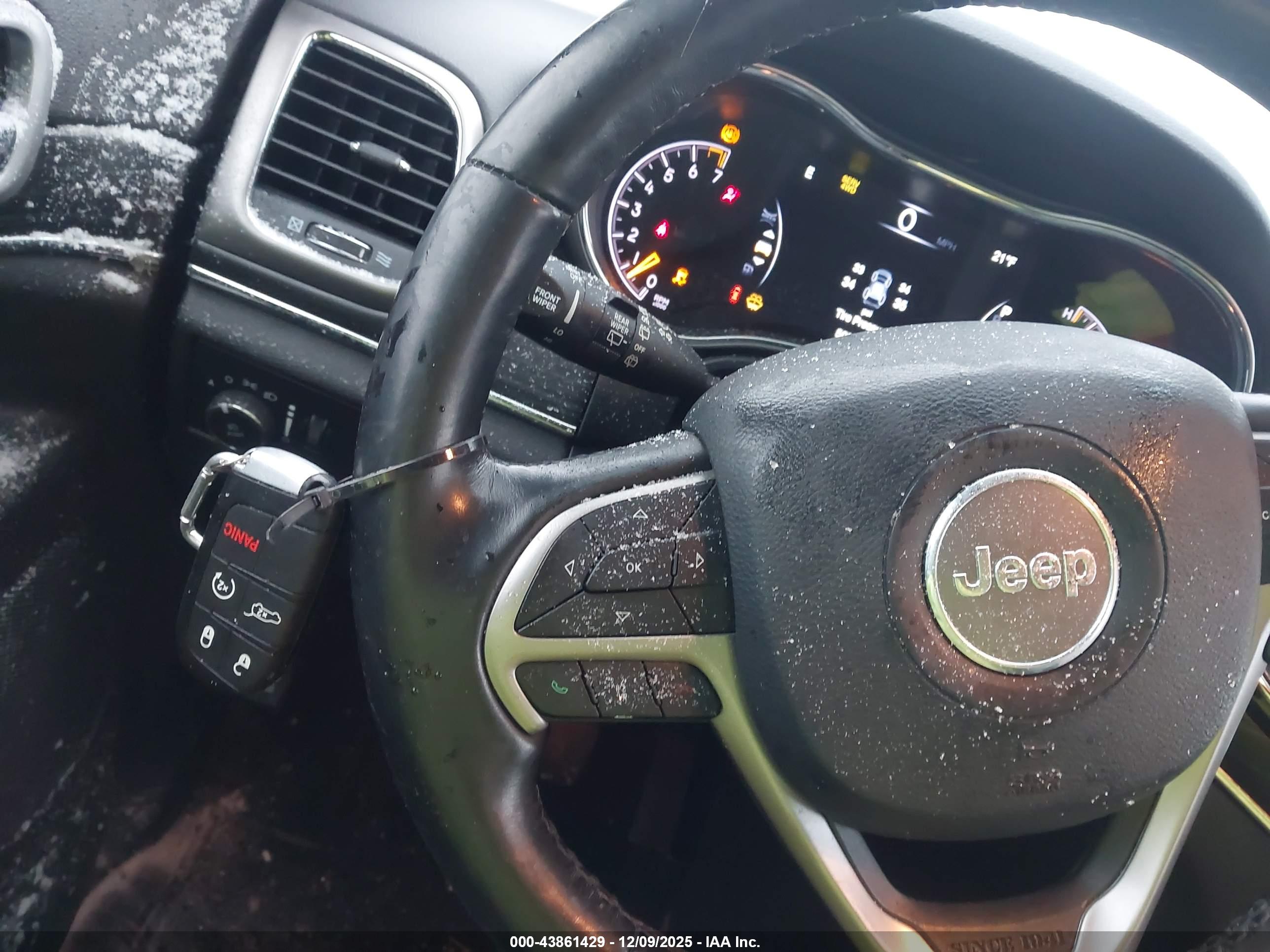 JEEP GRAND image 11