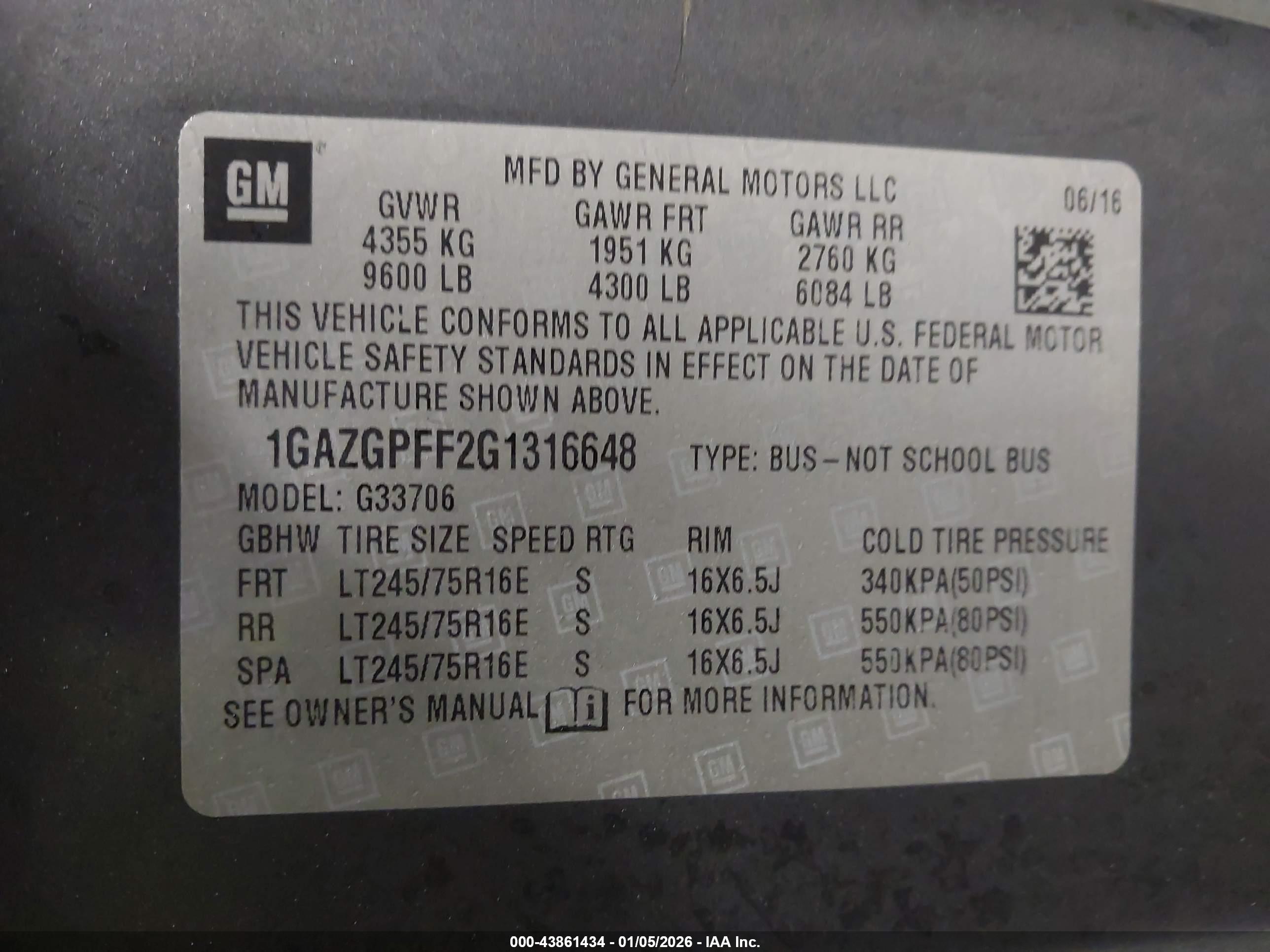 CHEVROLET EXPRESS image 9