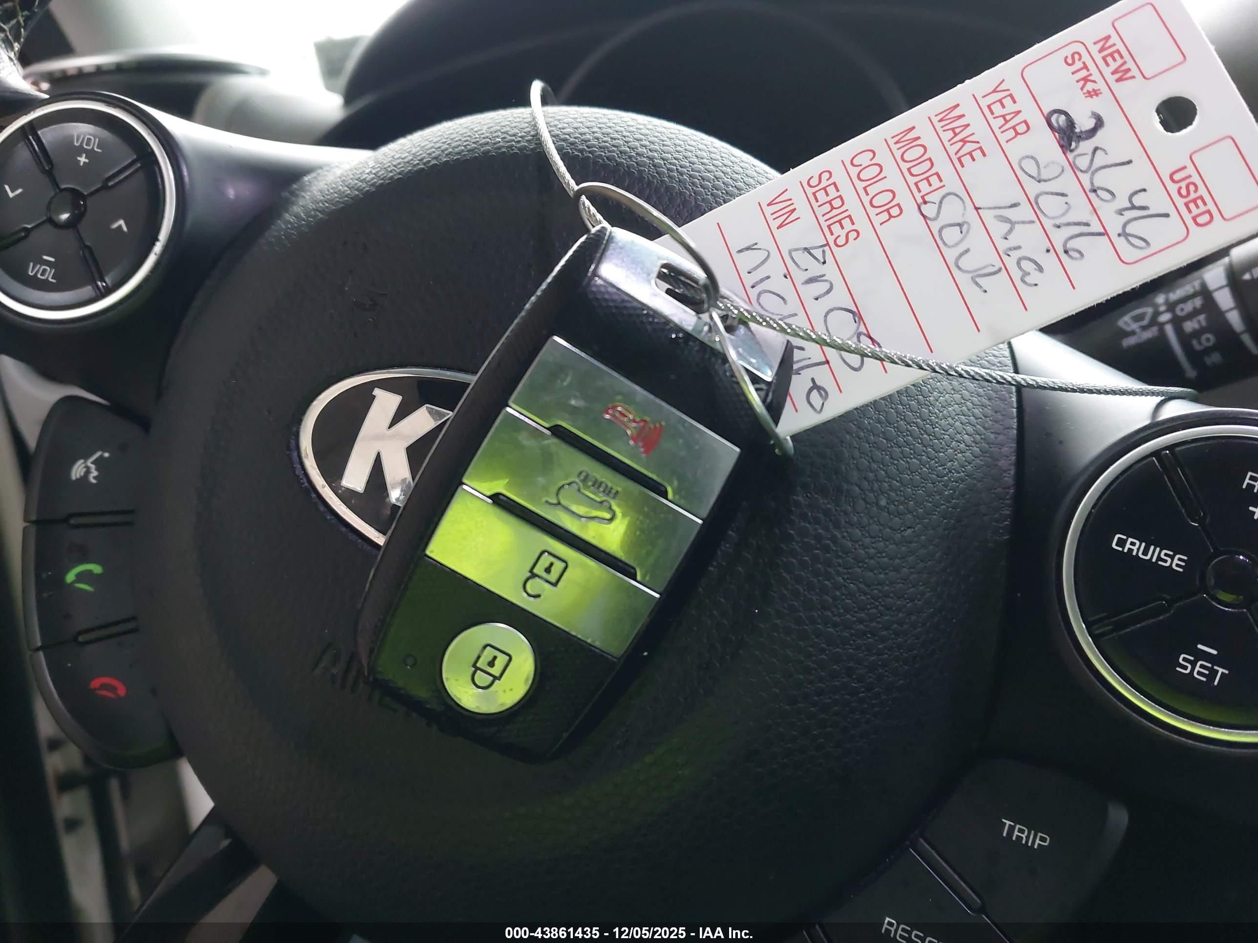 KIA SOUL image 11