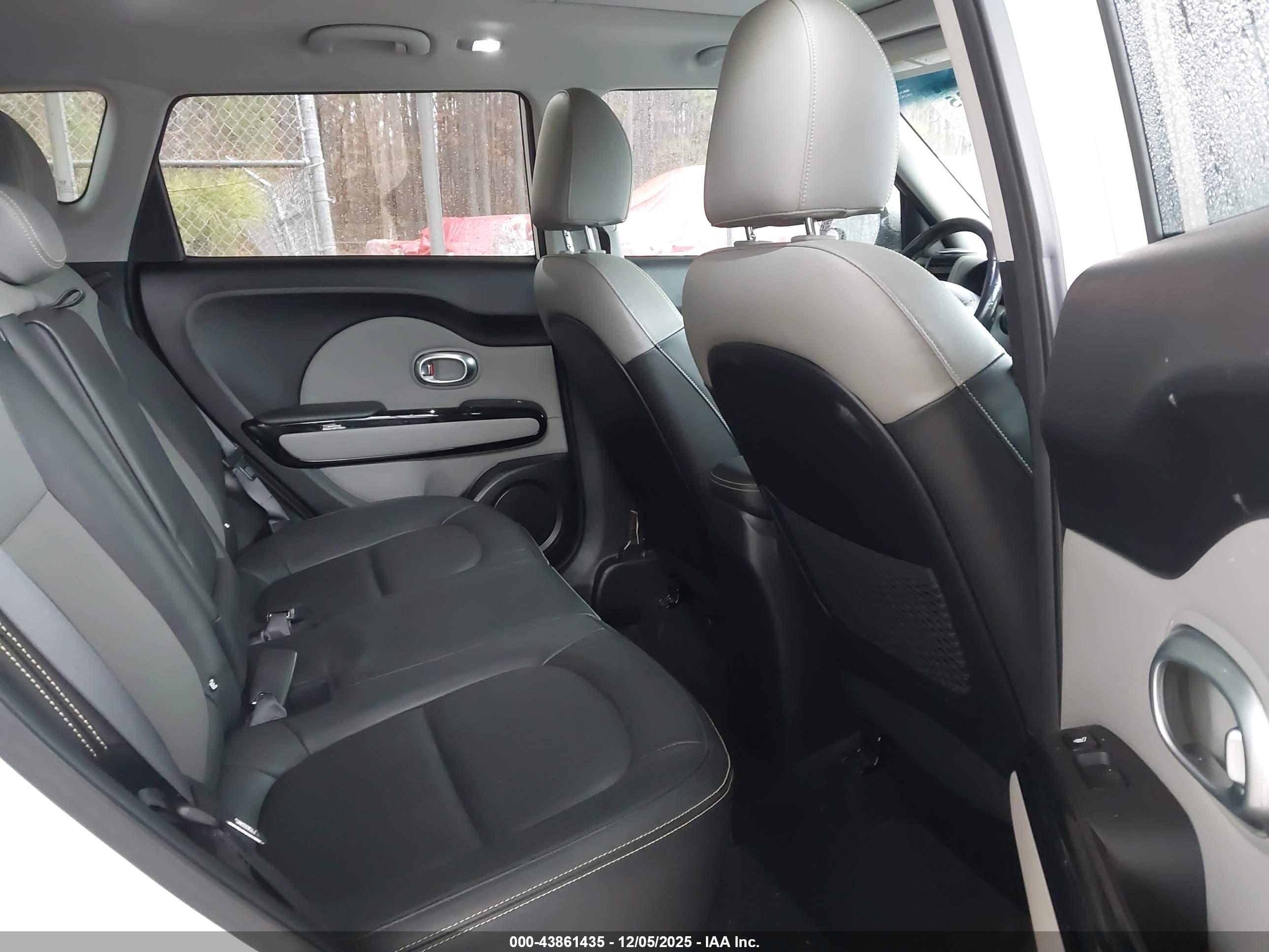 KIA SOUL image 8