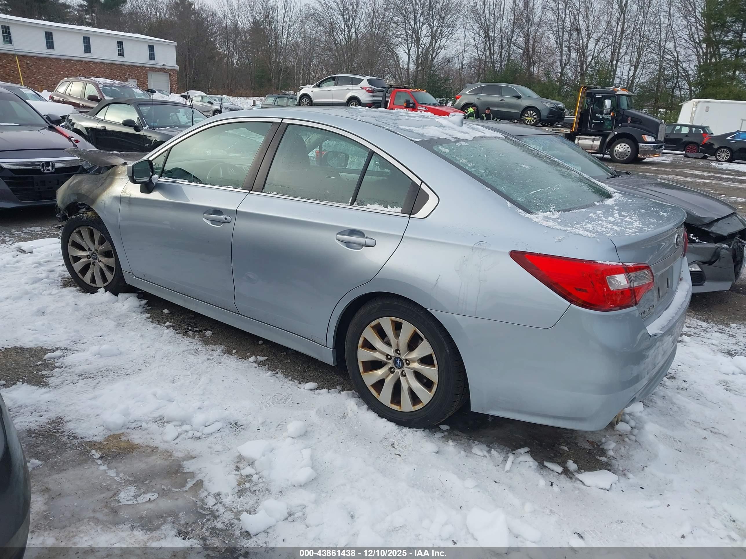 SUBARU LEGACY image 3