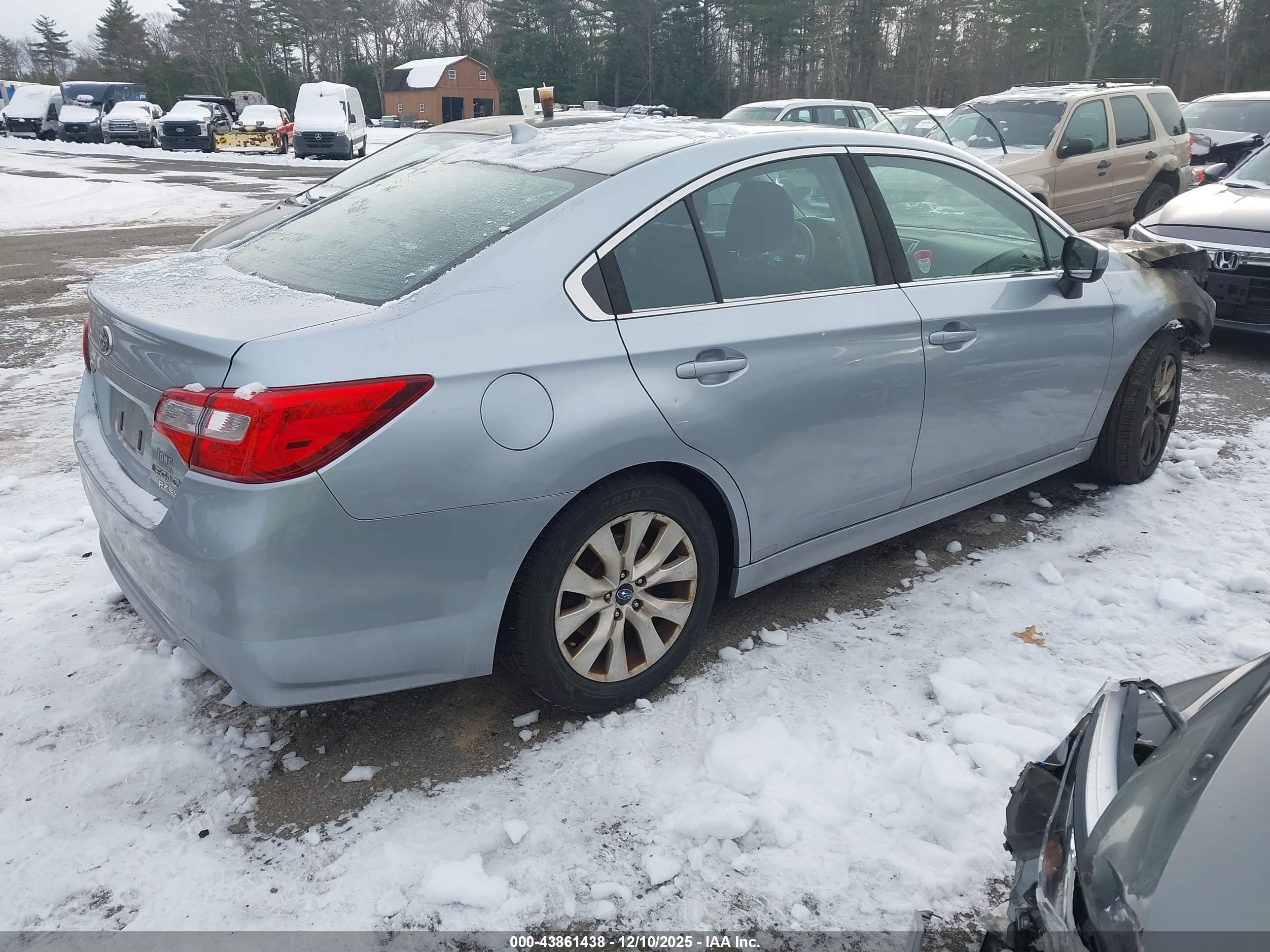 SUBARU LEGACY image 4