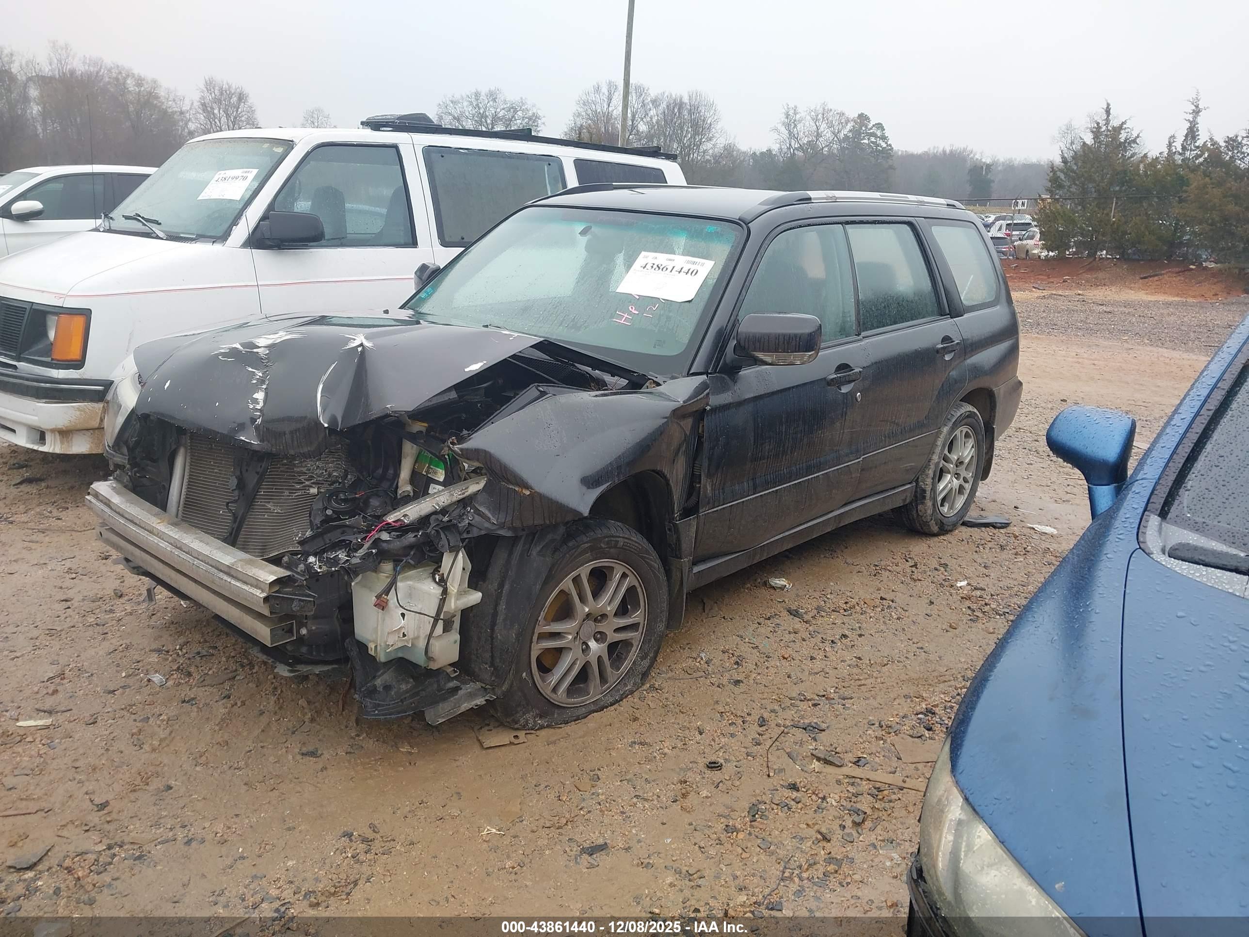SUBARU FORESTER image 2