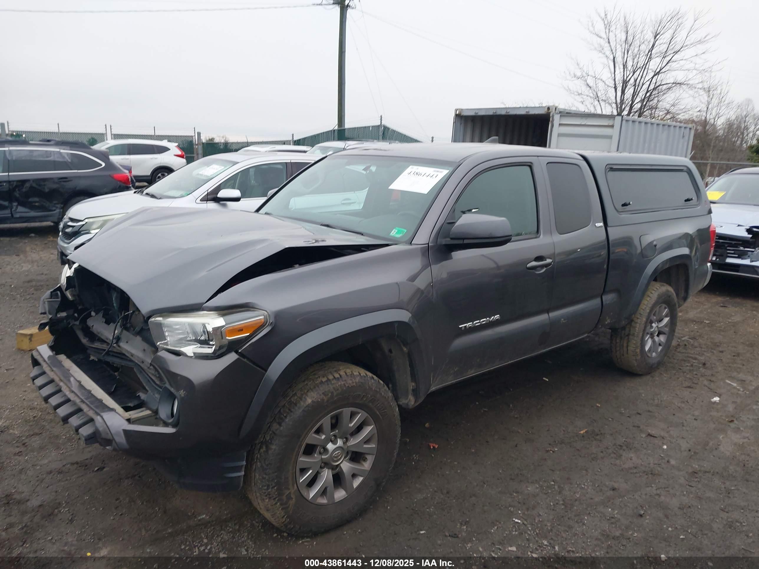TOYOTA TACOMA image 2