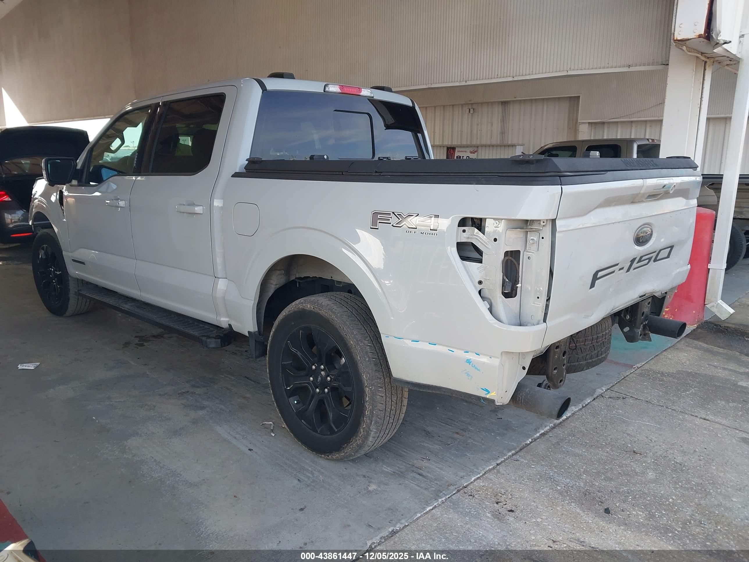 FORD F-150 image 3