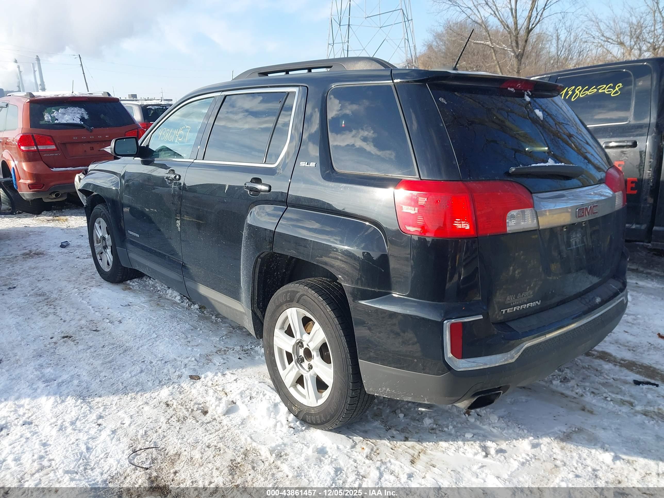 GMC TERRAIN image 3