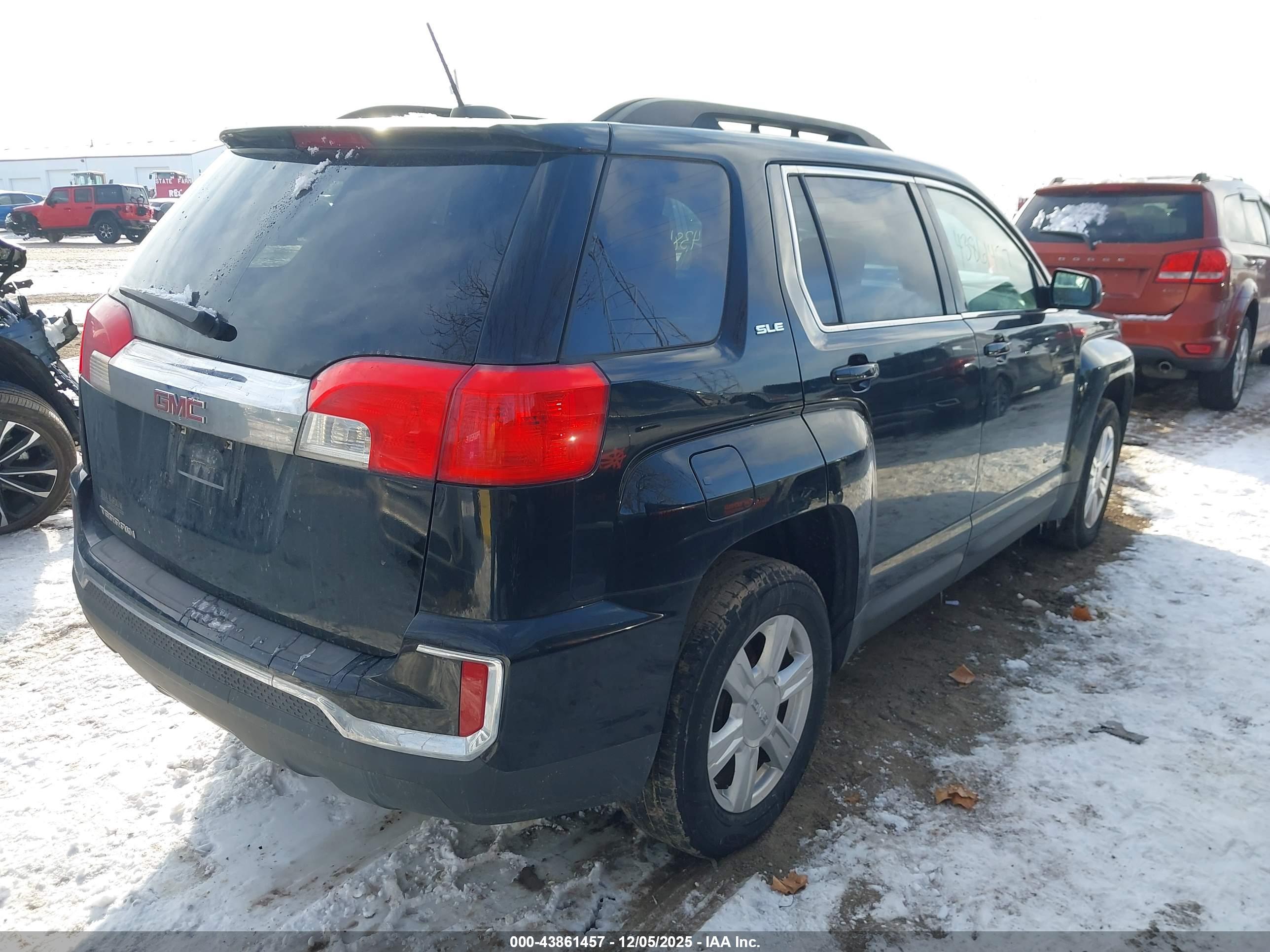 GMC TERRAIN image 4