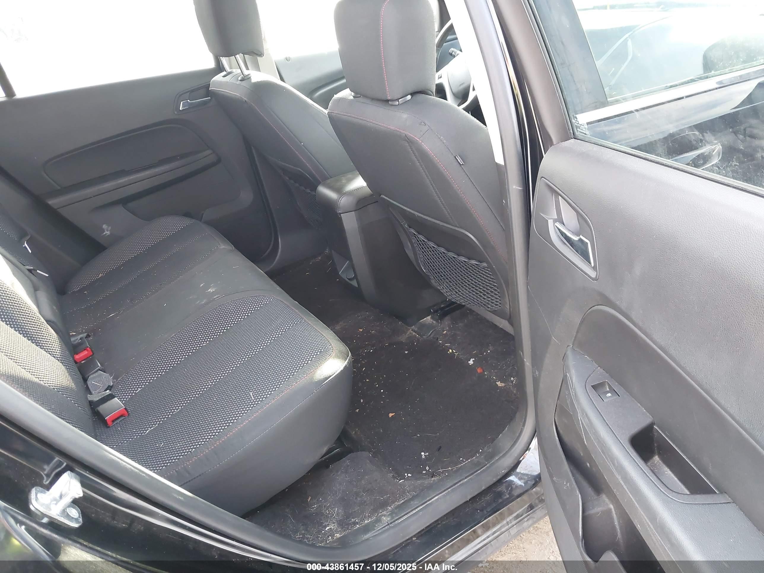GMC TERRAIN image 8