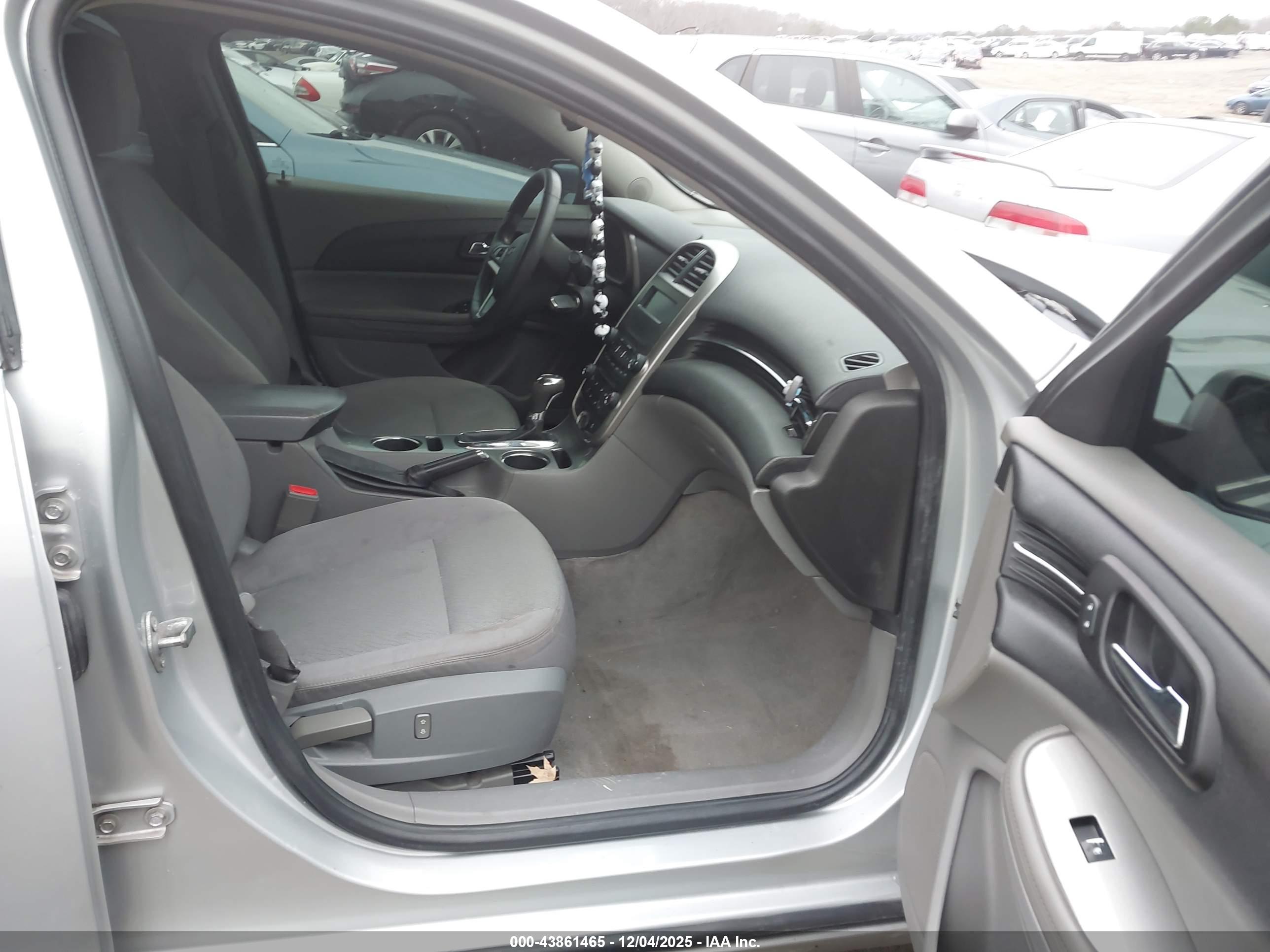 CHEVROLET MALIBU image 5