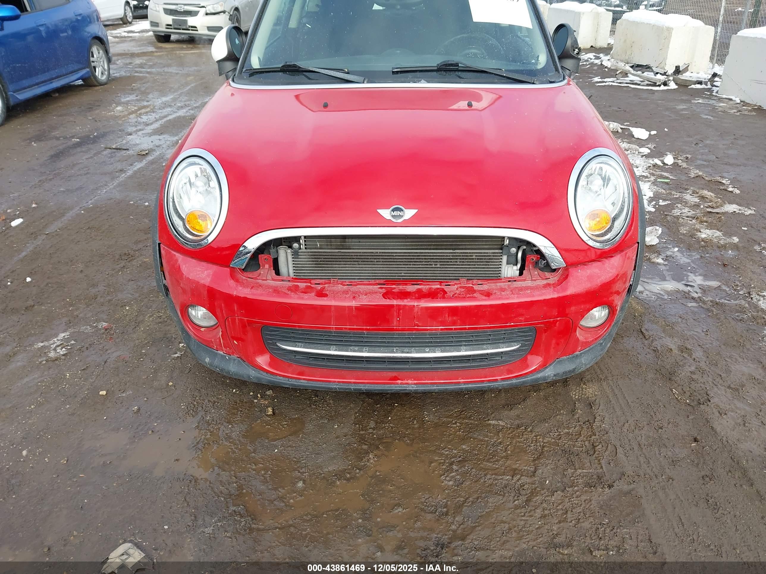 MINI COOPER image 6
