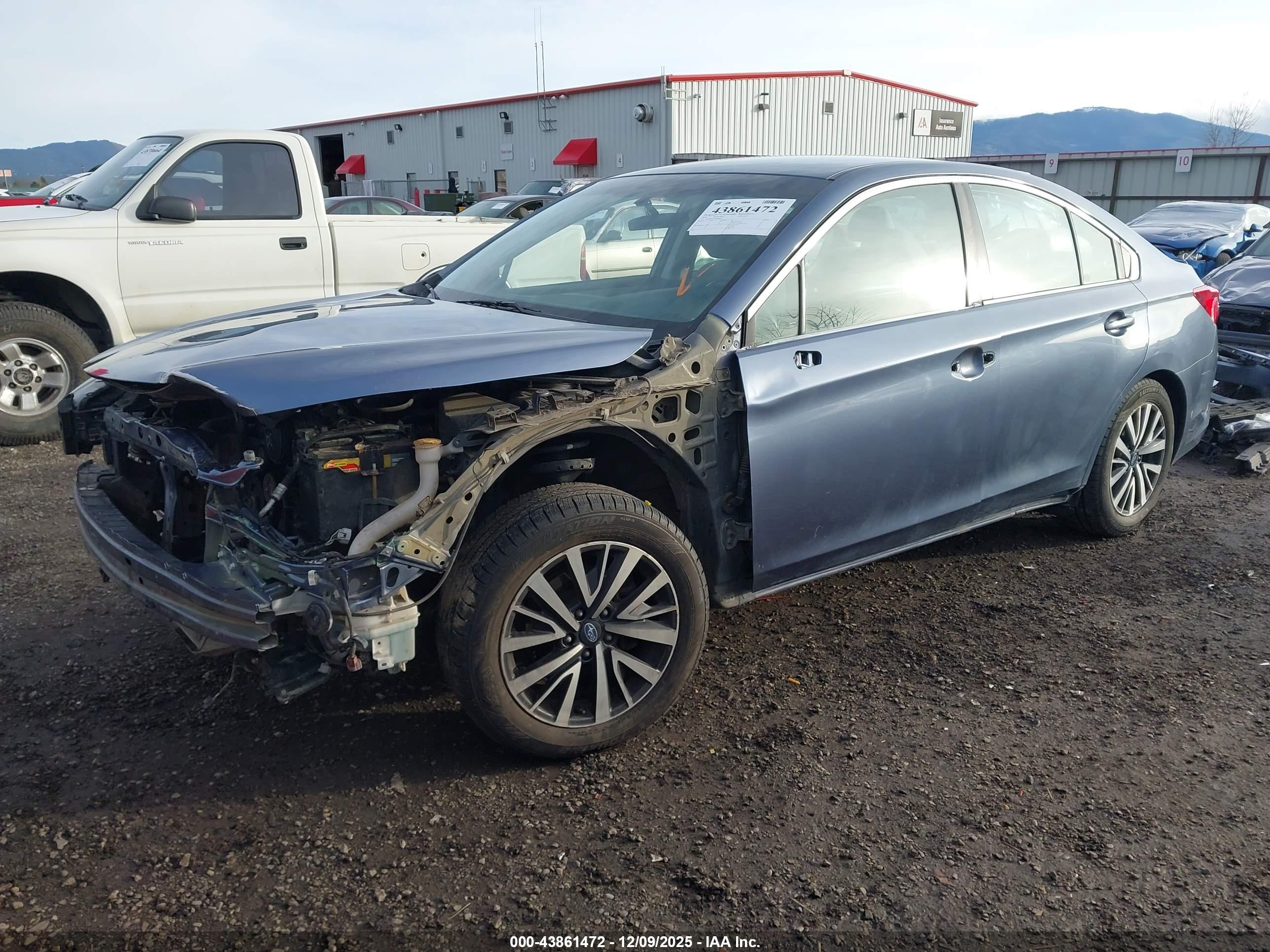 SUBARU LEGACY image 2