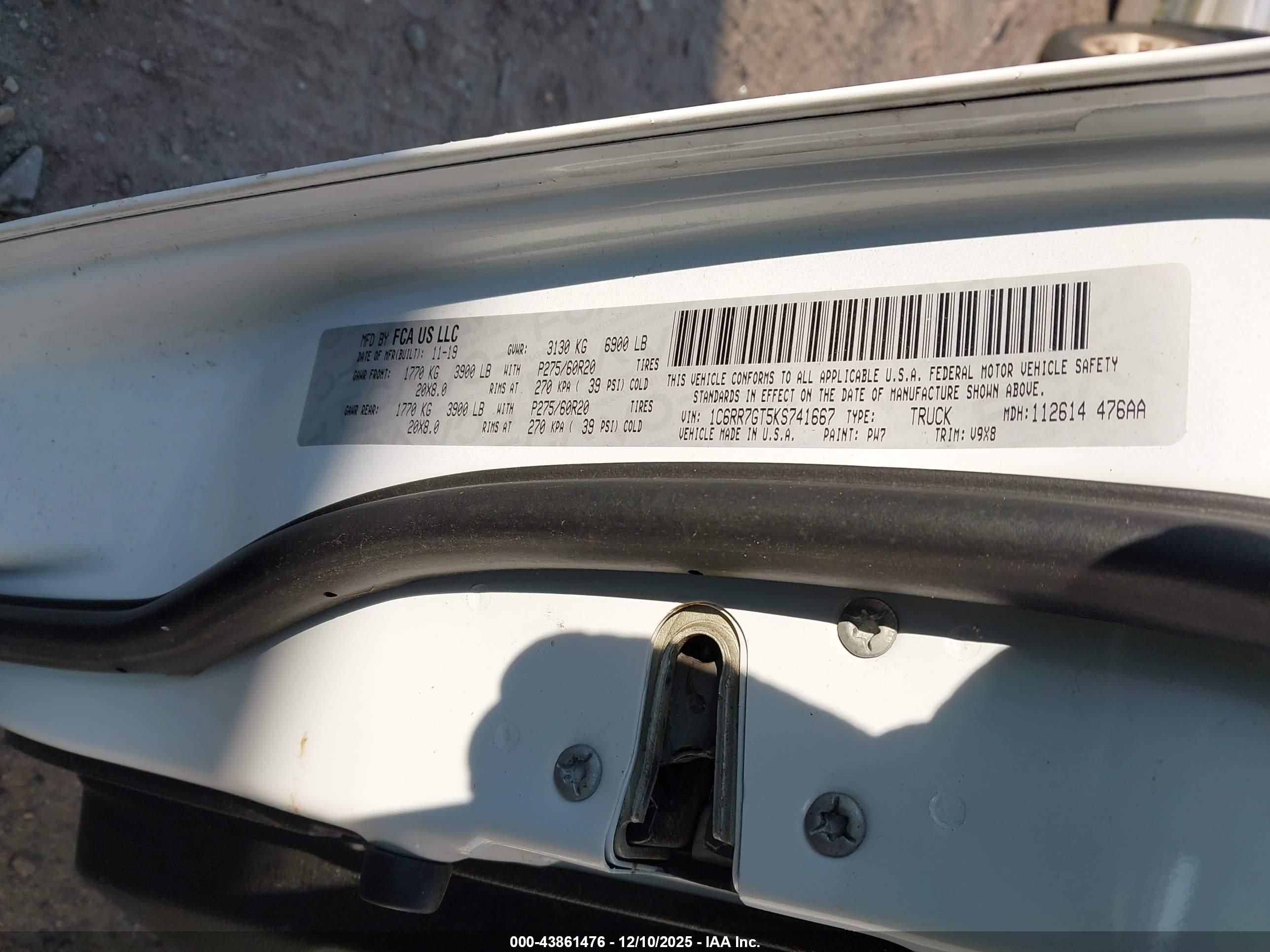 RAM 1500 image 9