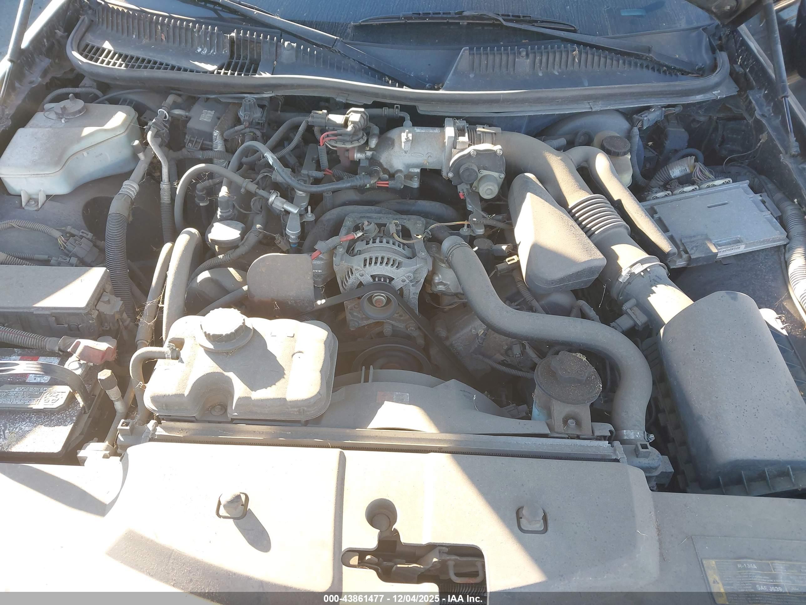 LINCOLN TOWN image 10