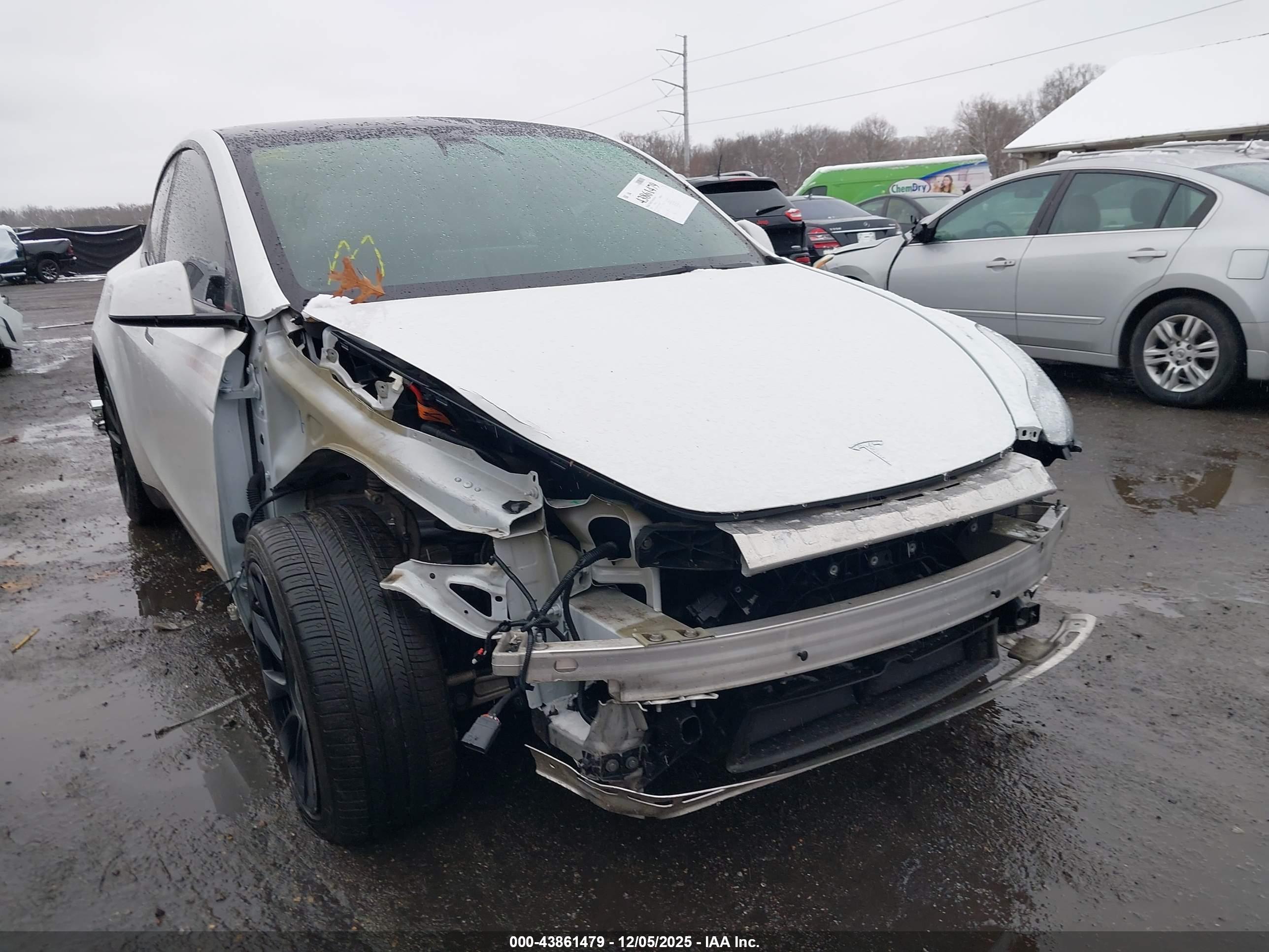 TESLA MODEL image 6