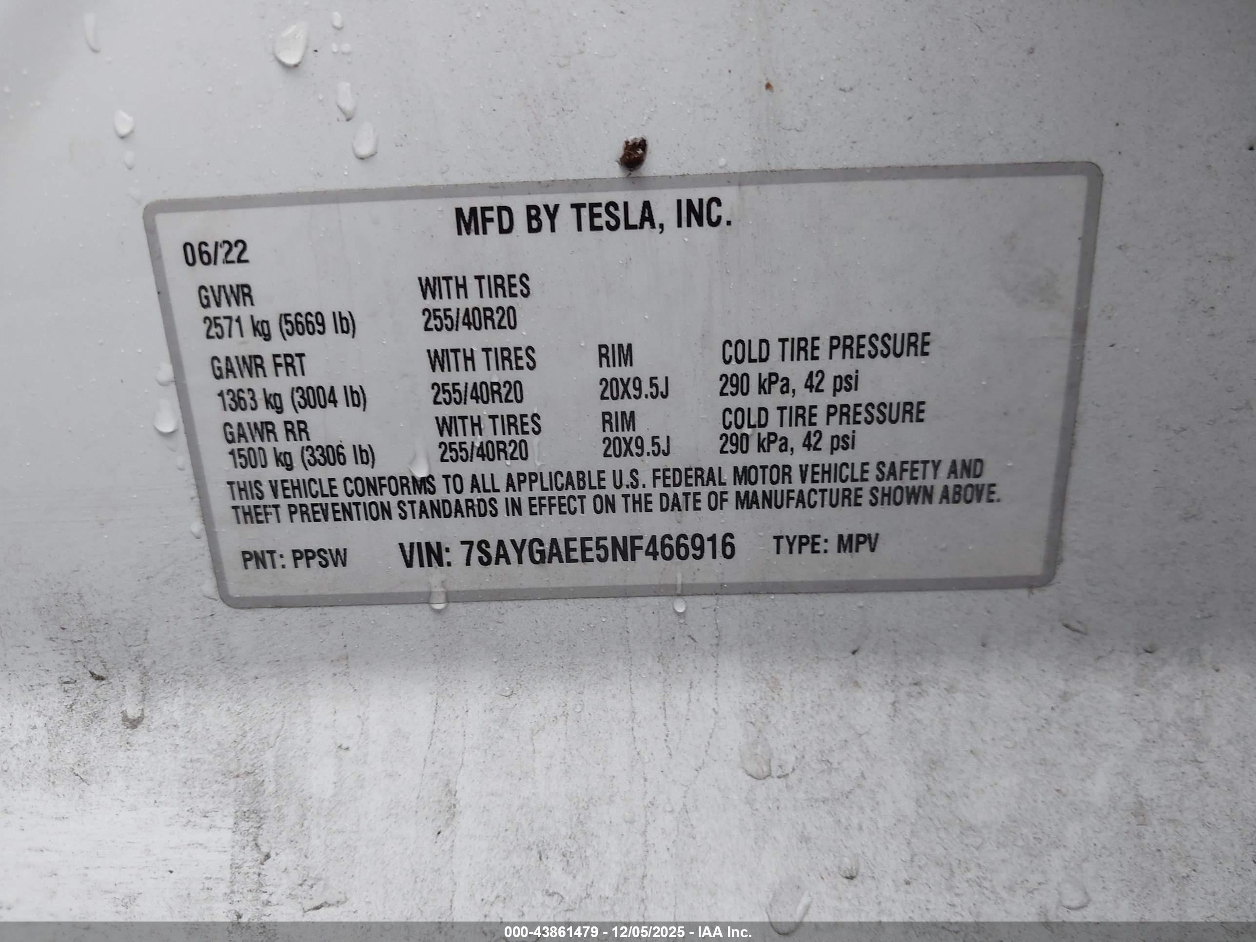 TESLA MODEL image 9