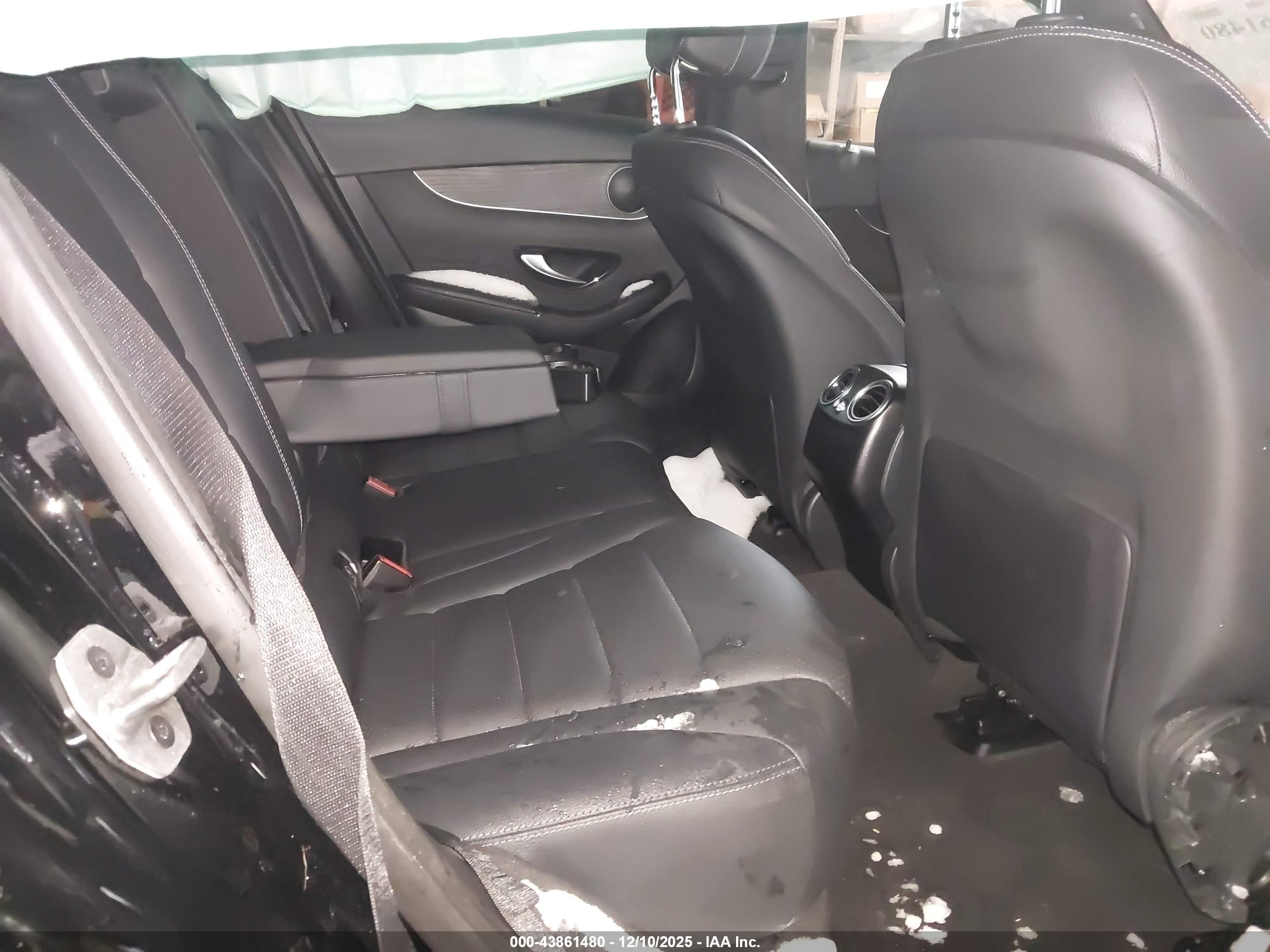 MERCEDES-BENZ GLC image 8