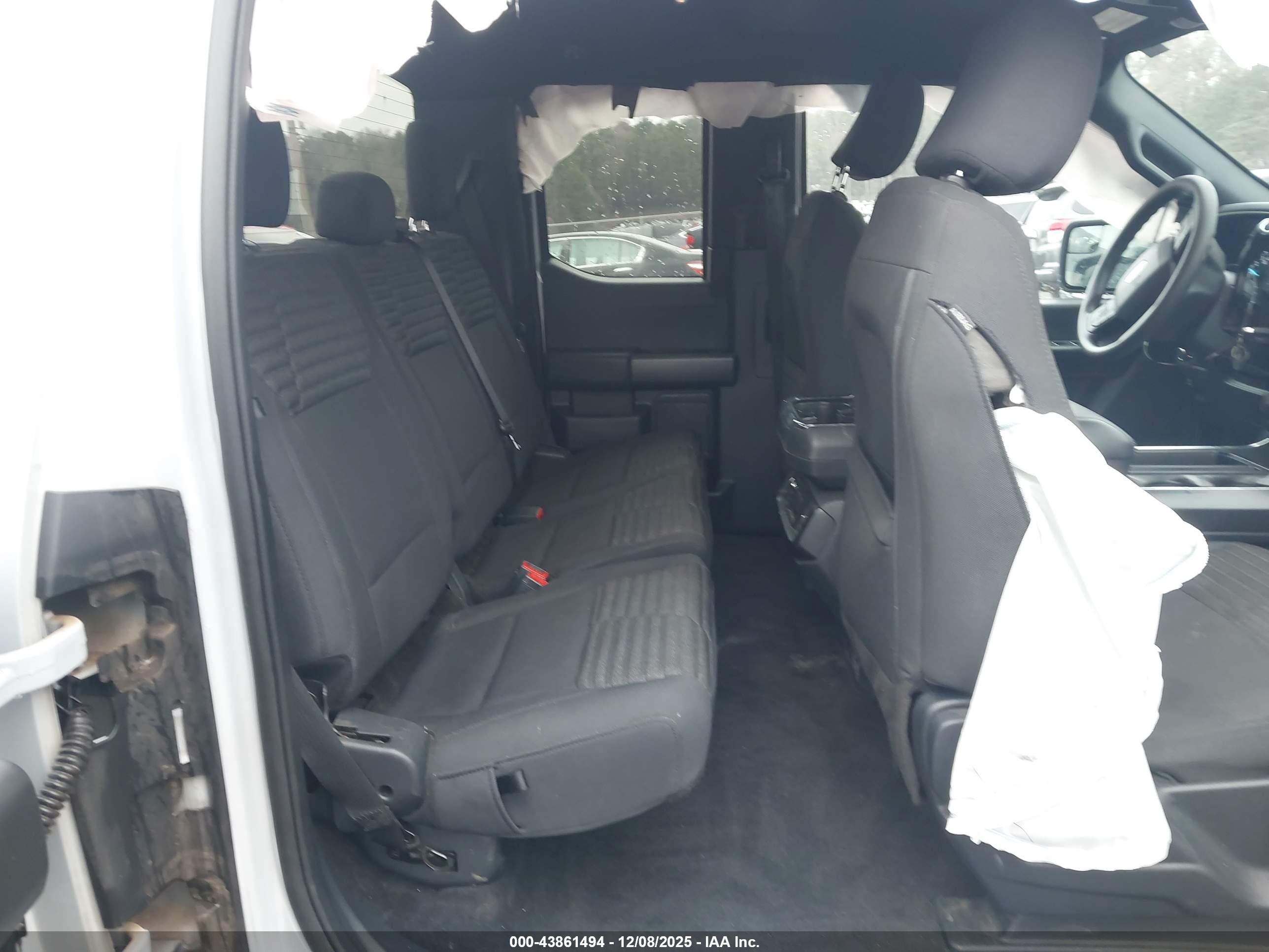 FORD F-150 image 8