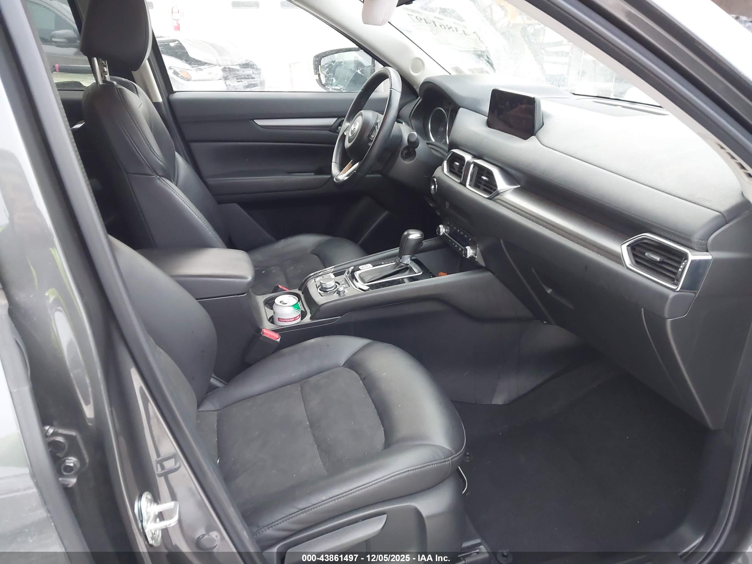 MAZDA CX-5 image 5
