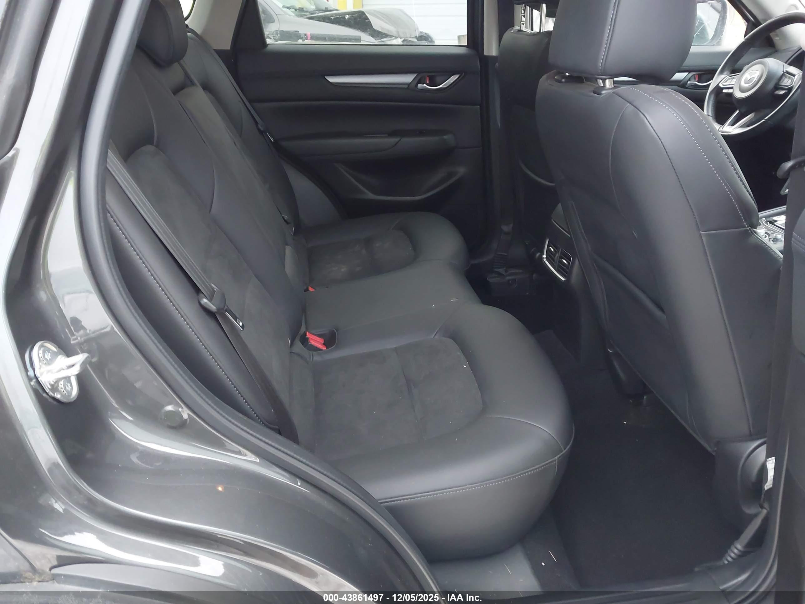 MAZDA CX-5 image 8