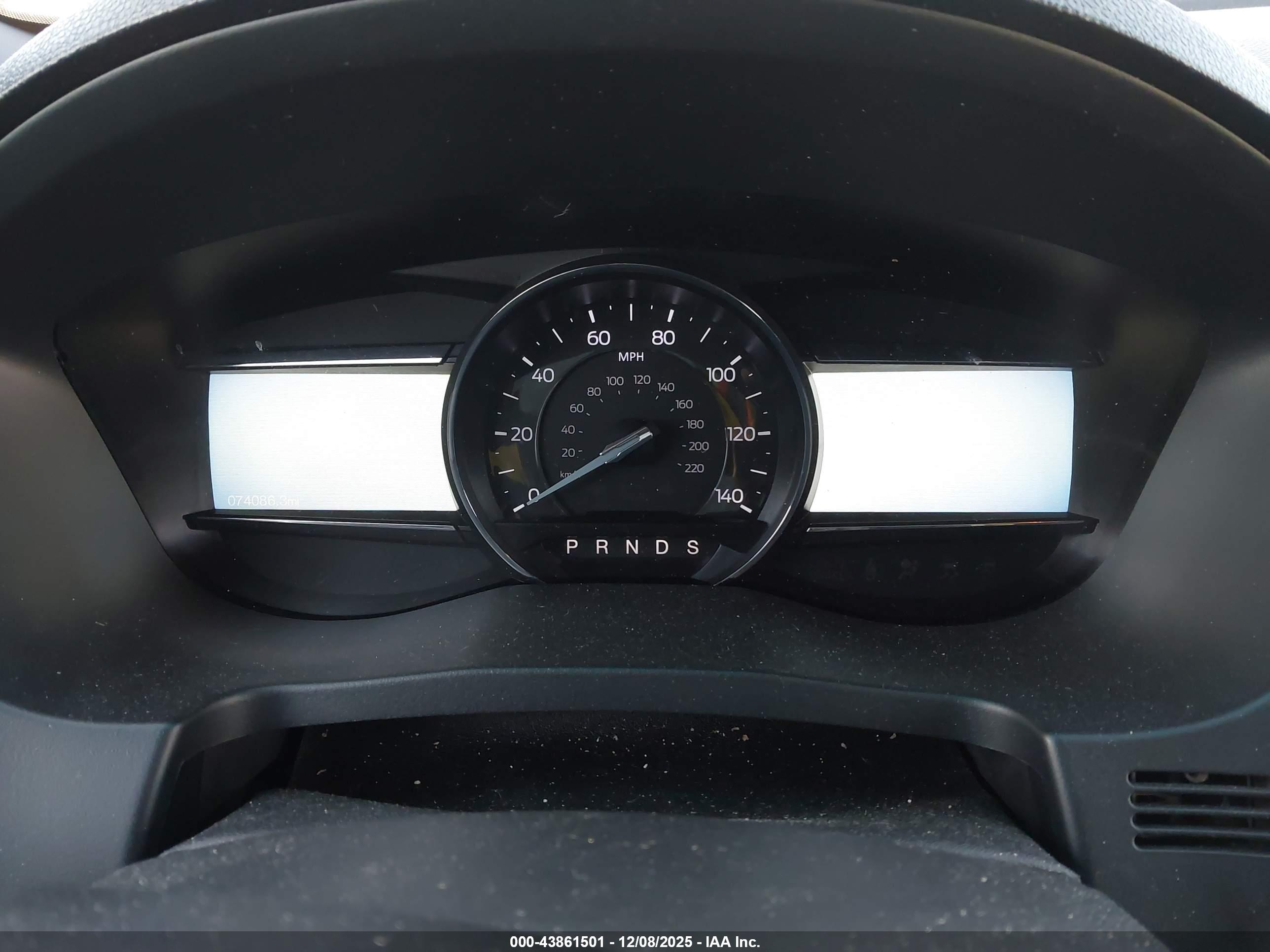 FORD EXPLORER image 7