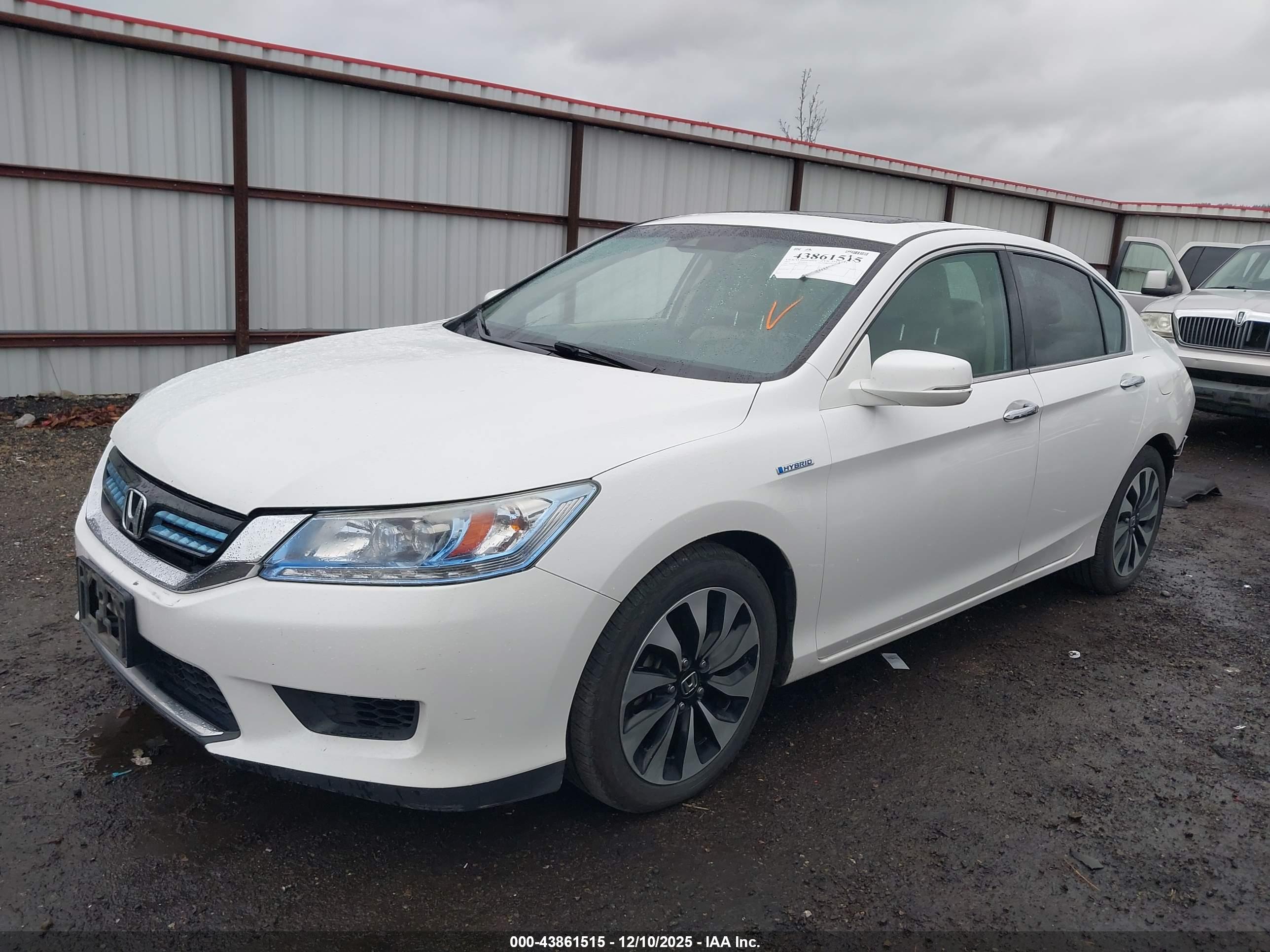 HONDA ACCORD image 2