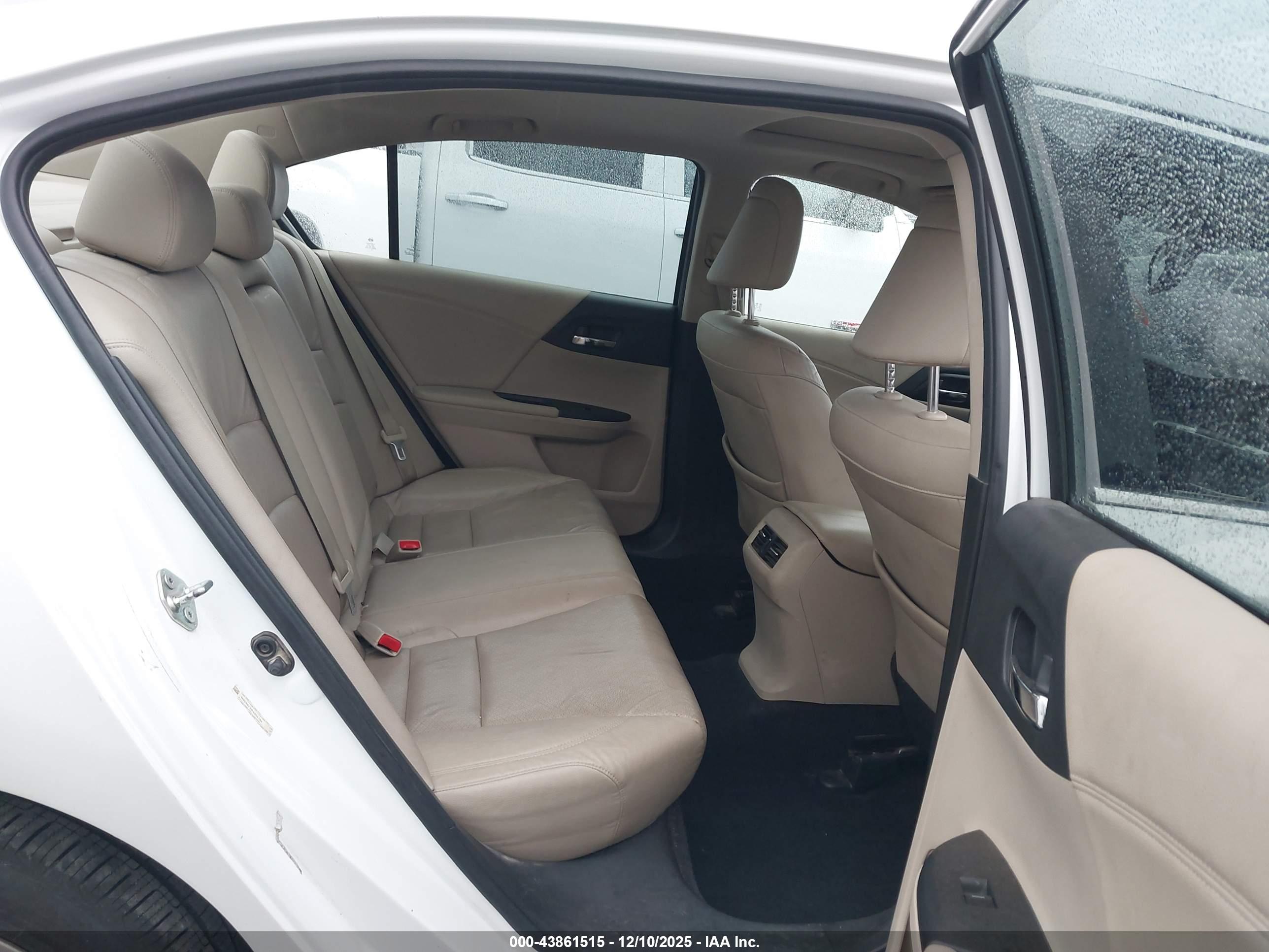 HONDA ACCORD image 8