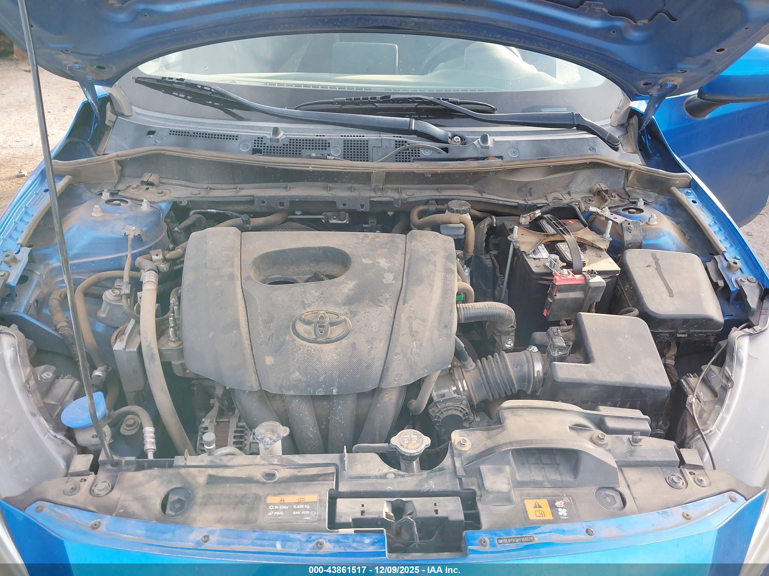 TOYOTA YARIS image 10