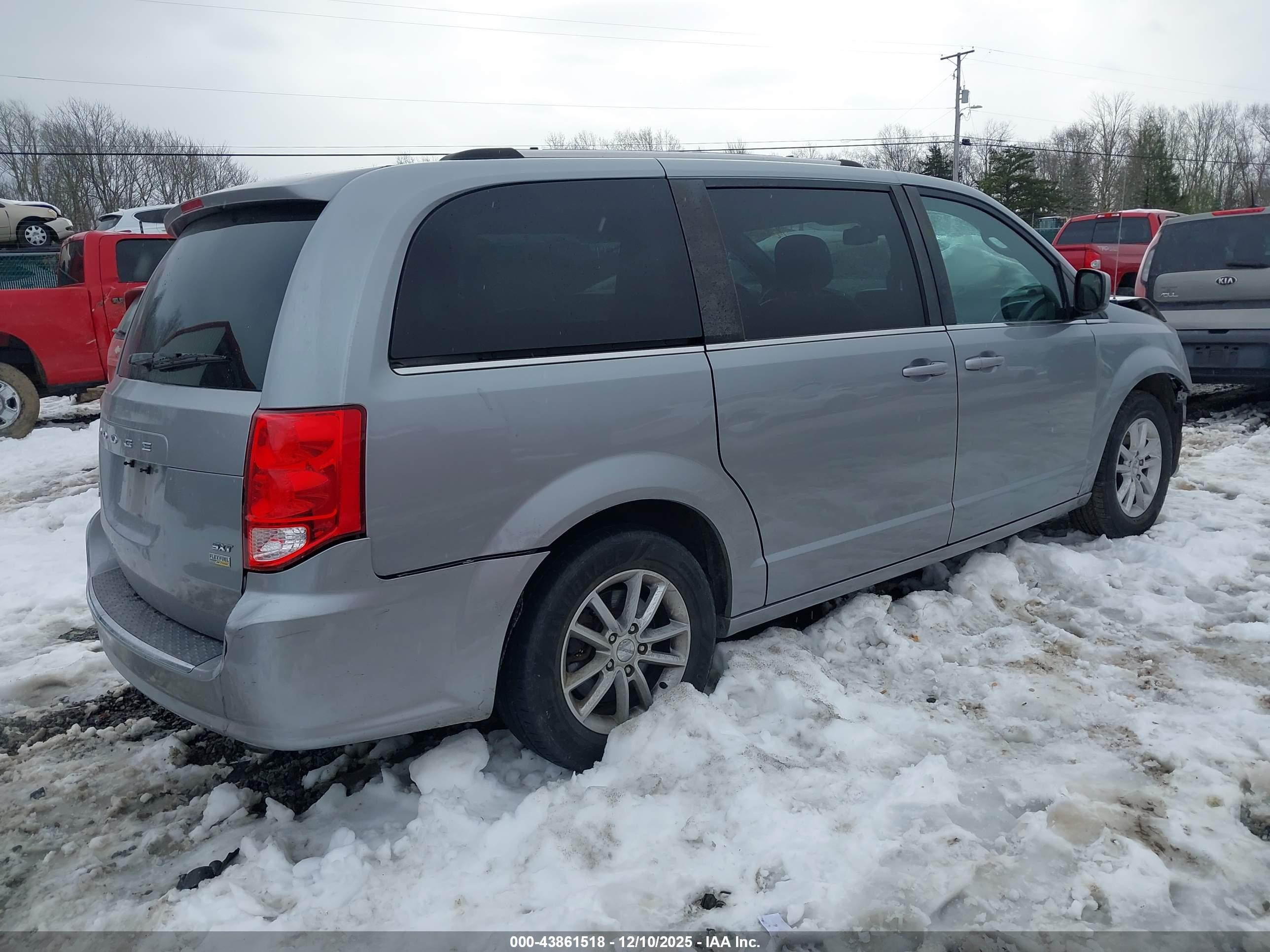 DODGE GRAND image 4