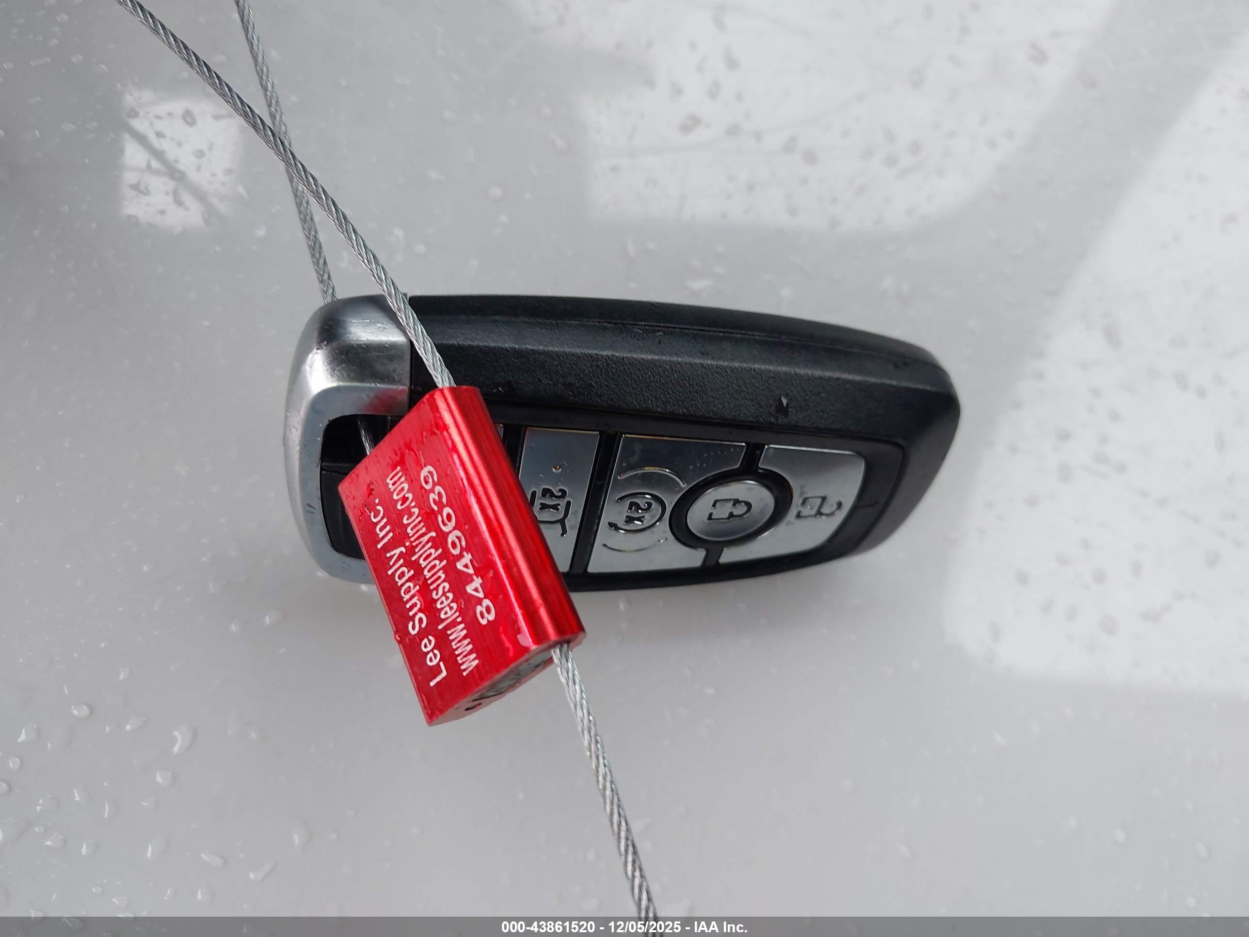 FORD ESCAPE image 11