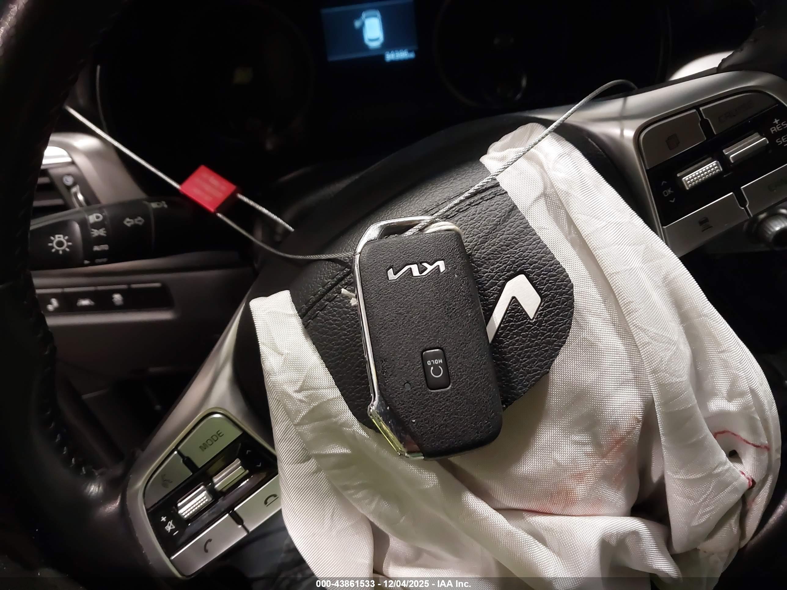 KIA TELLURIDE image 11