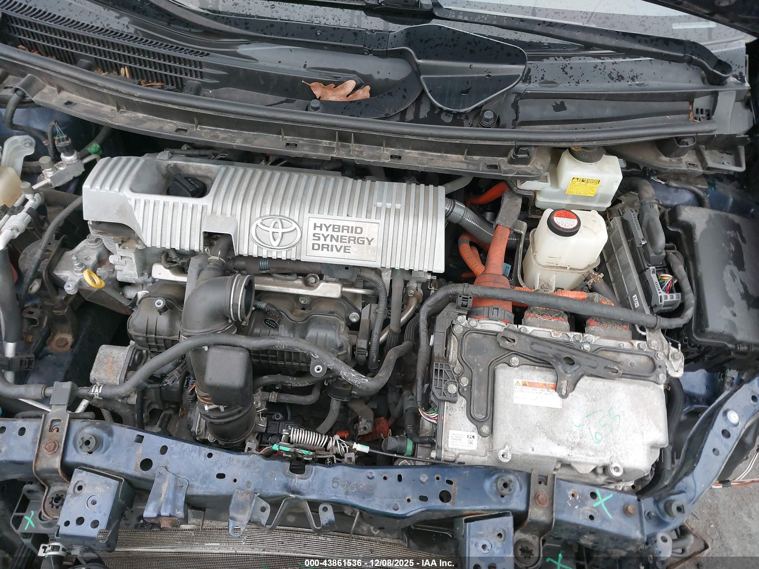 TOYOTA PRIUS image 10