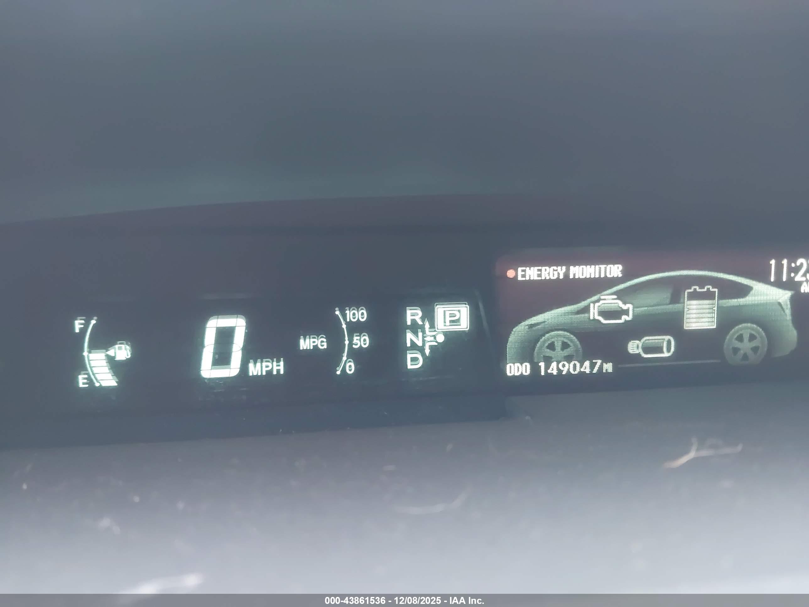 TOYOTA PRIUS image 7