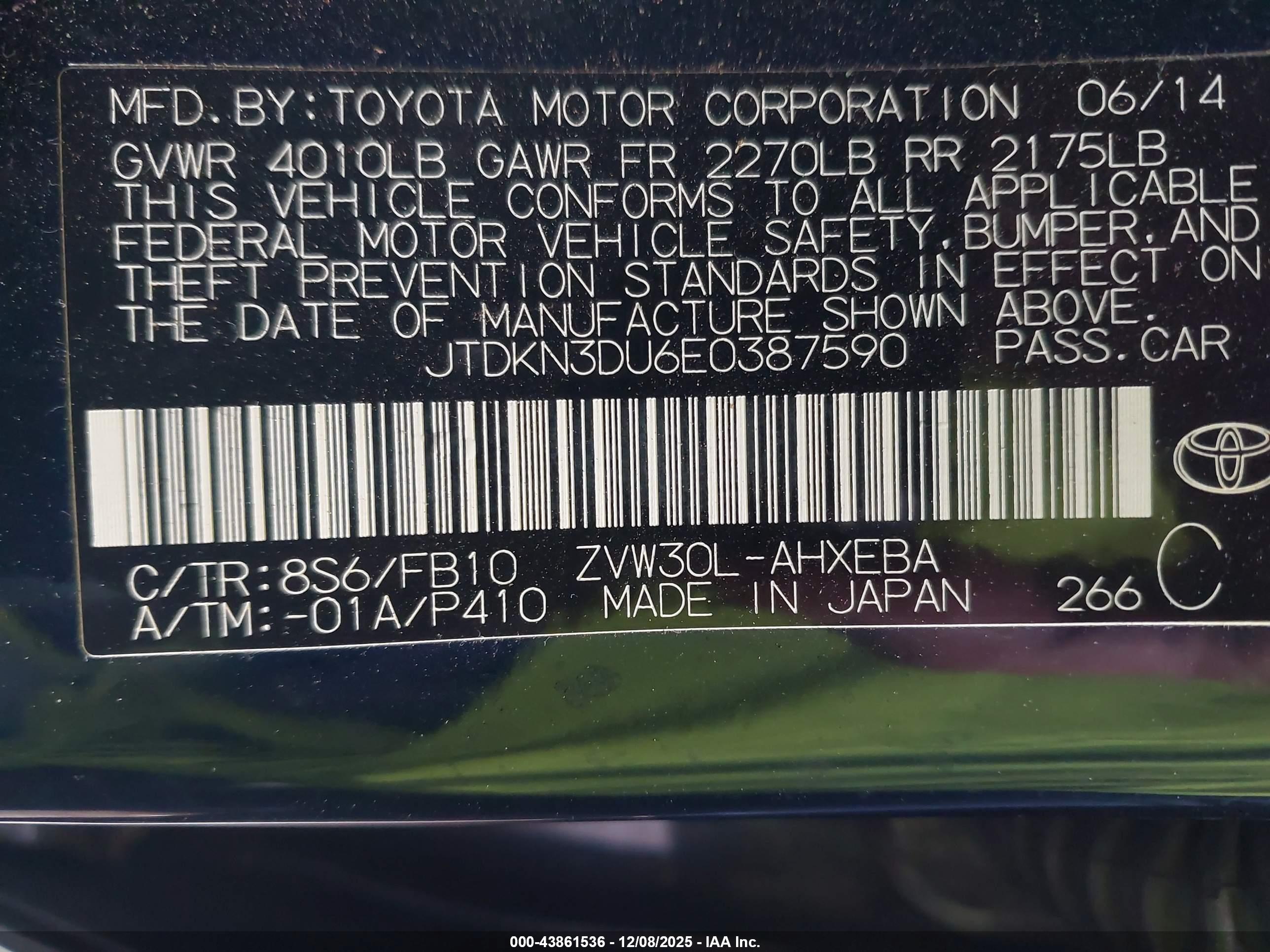 TOYOTA PRIUS image 9