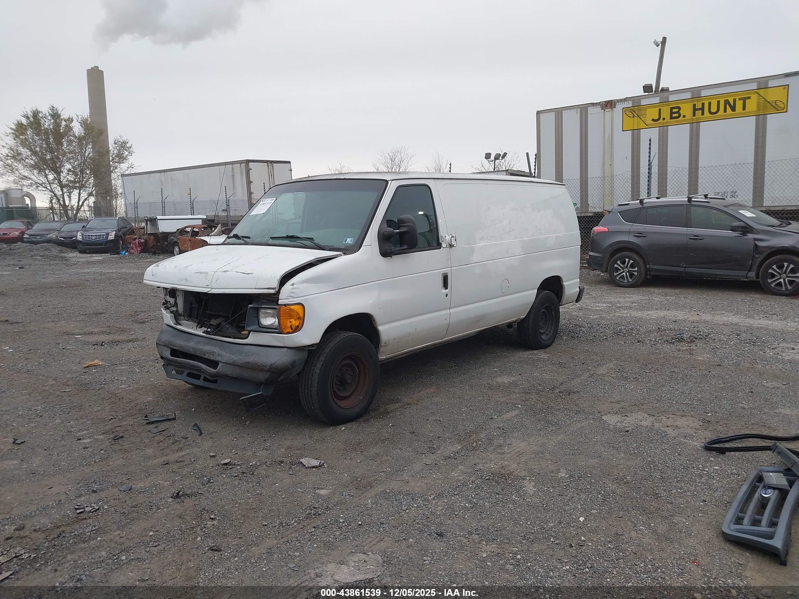 FORD E-250 image 2
