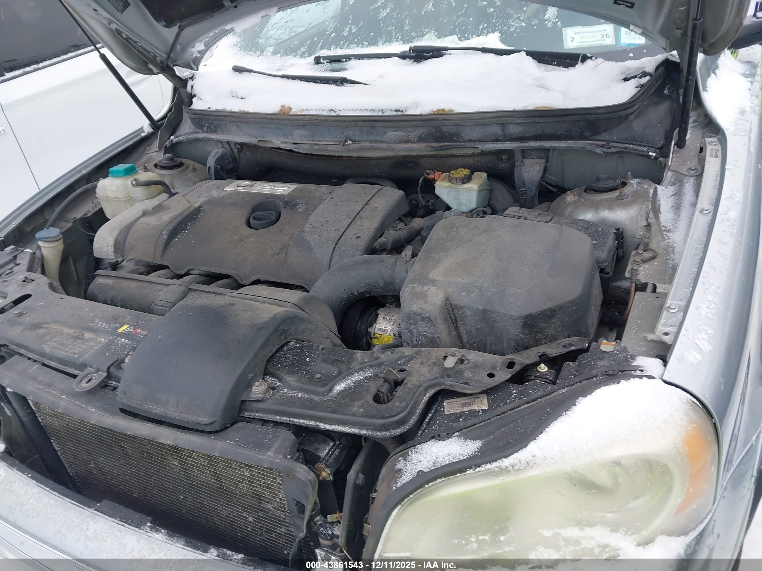 VOLVO XC90 image 10