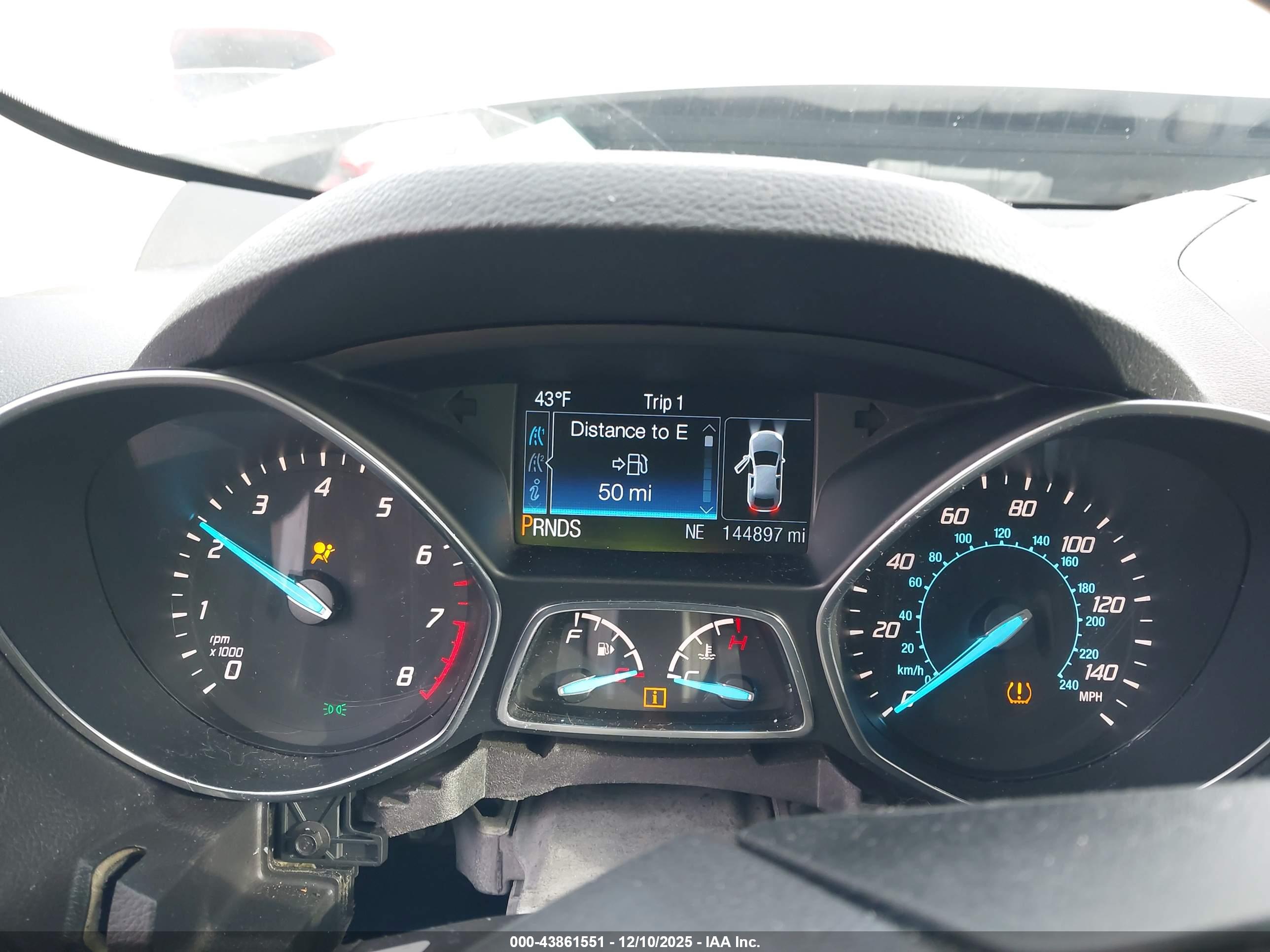 FORD ESCAPE image 7