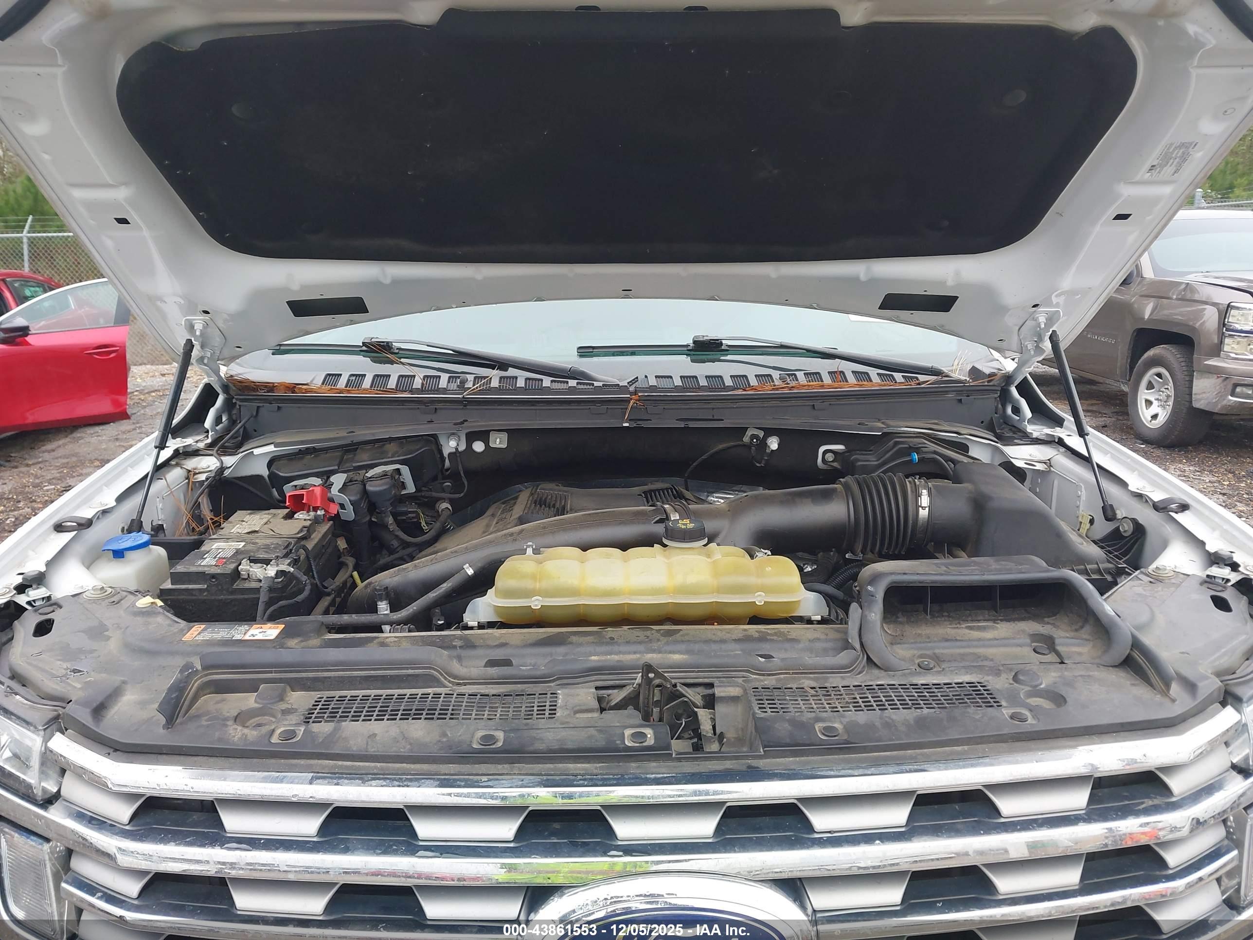 FORD EXPEDITION image 10