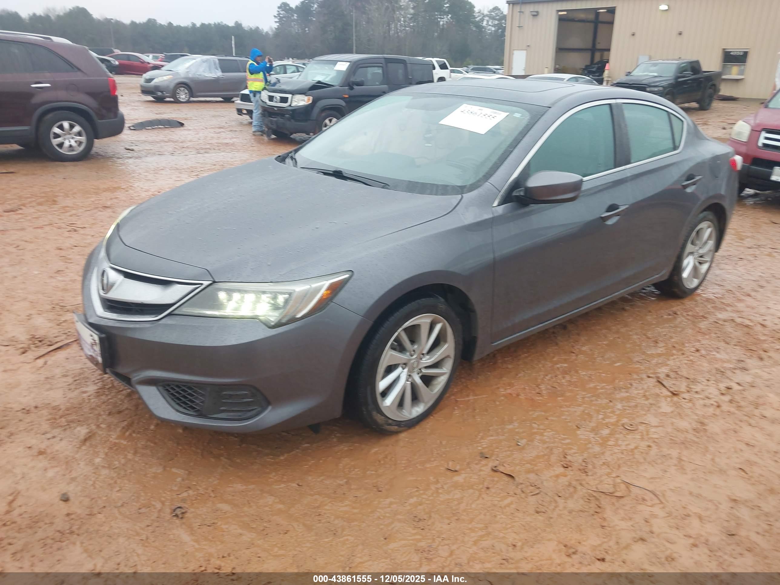 ACURA ILX image 2