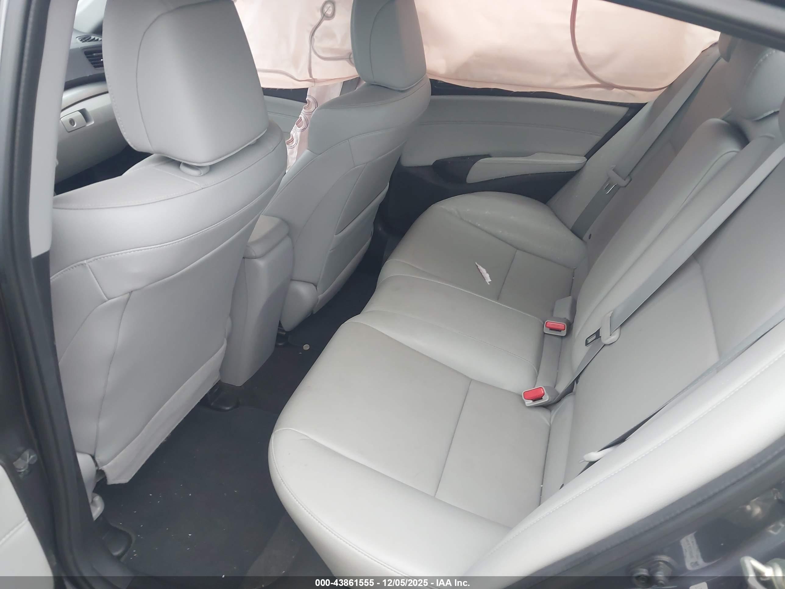 ACURA ILX image 8