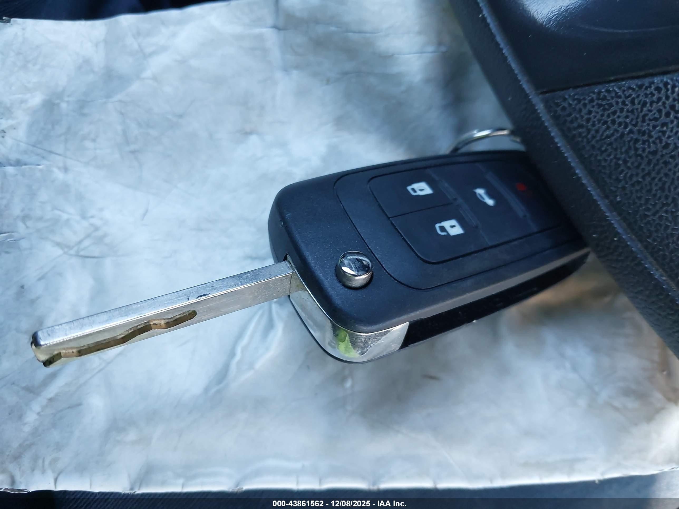 CHEVROLET EQUINOX image 11