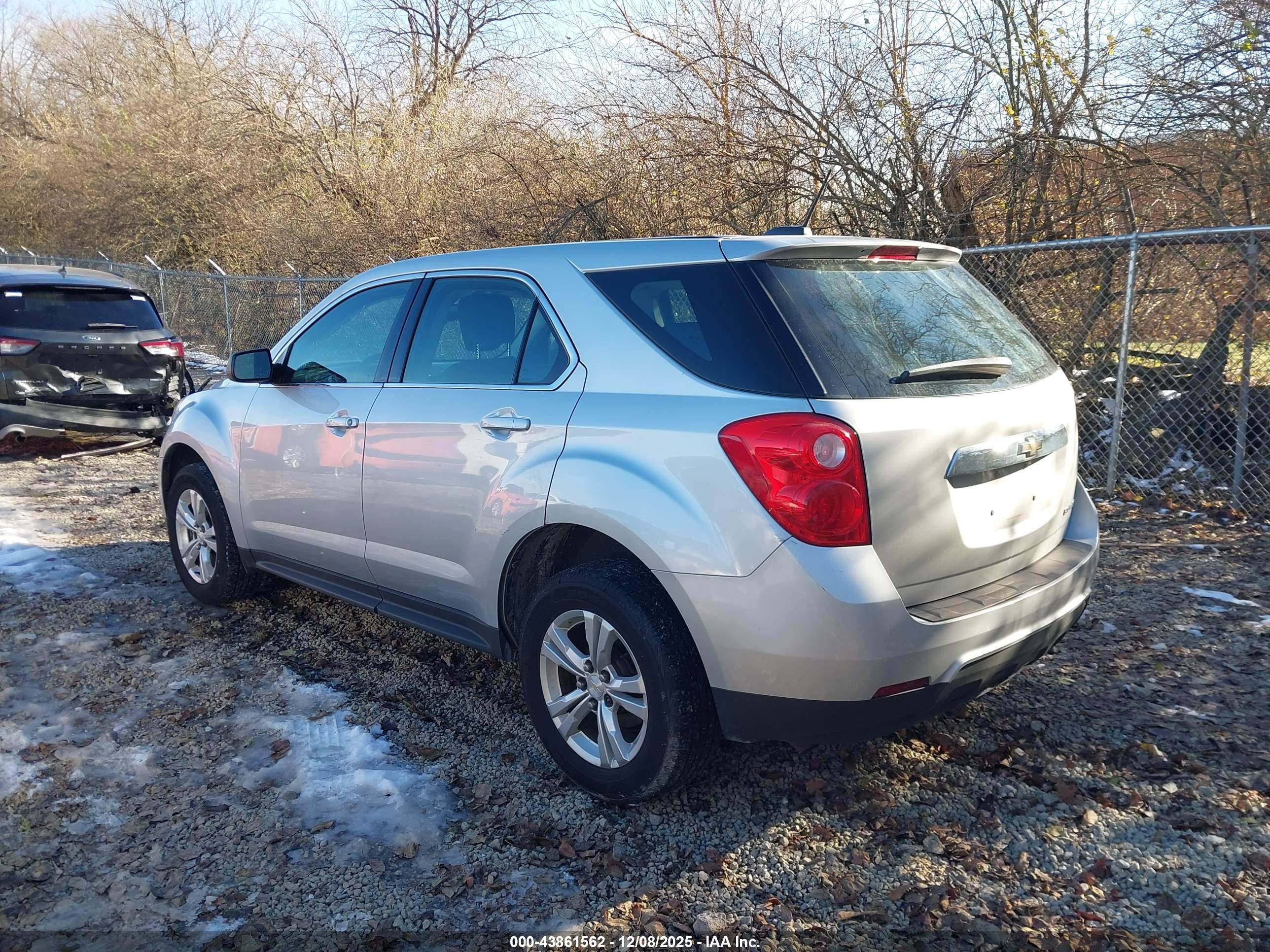 CHEVROLET EQUINOX image 3