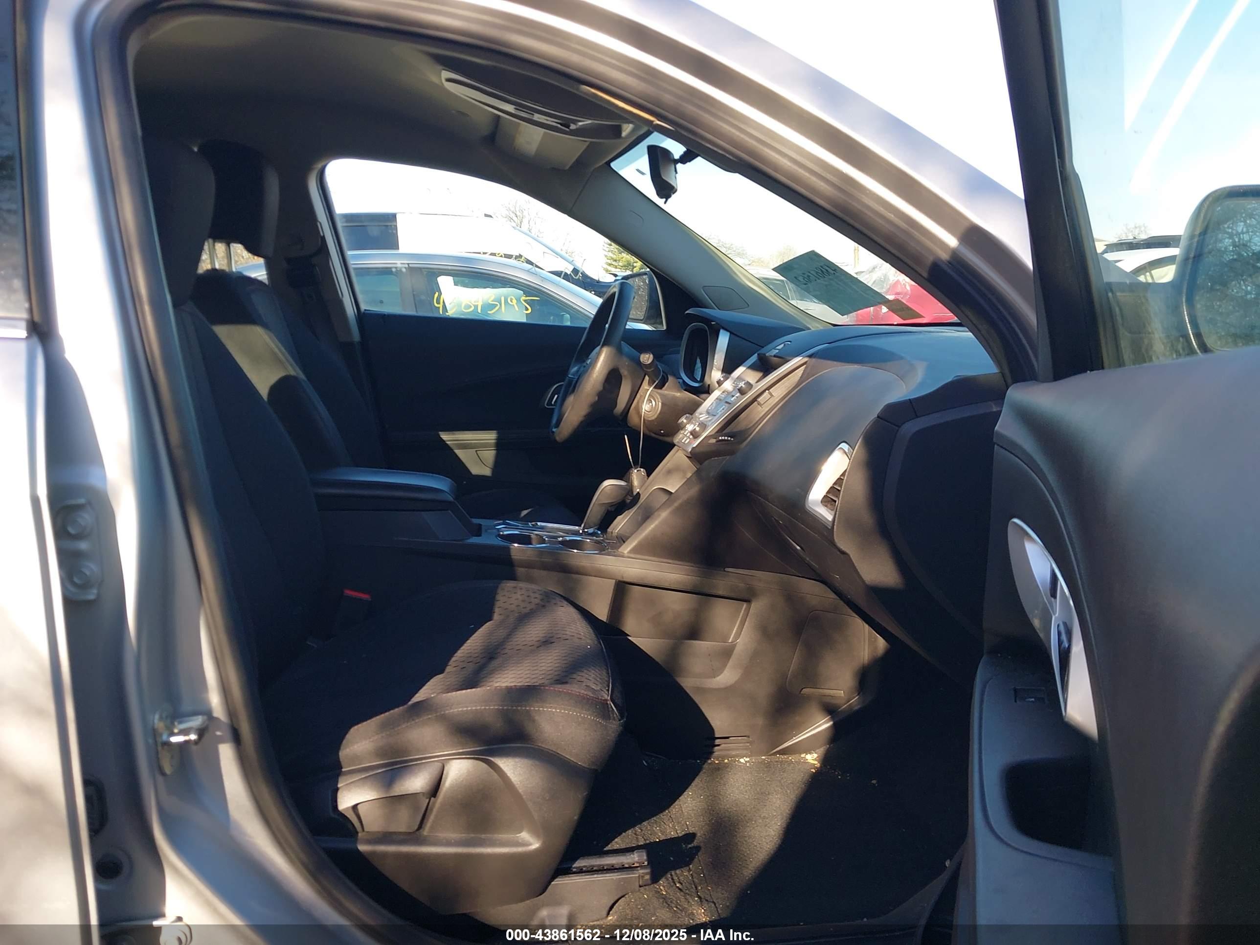 CHEVROLET EQUINOX image 5