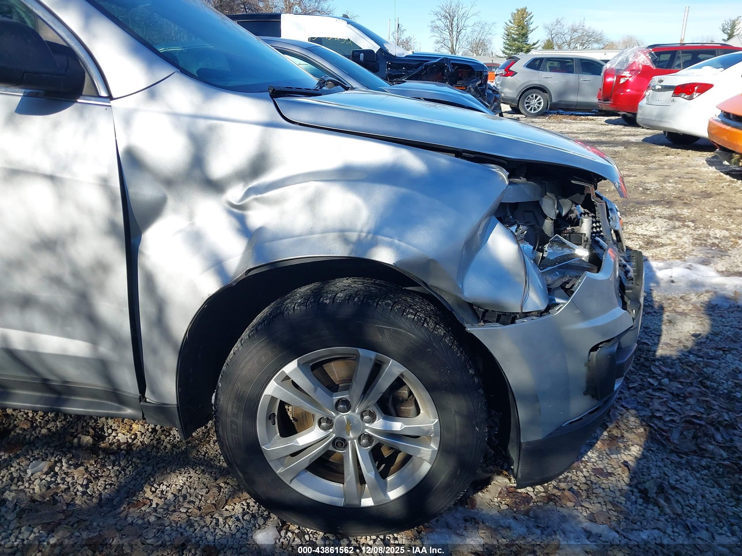 CHEVROLET EQUINOX image 6