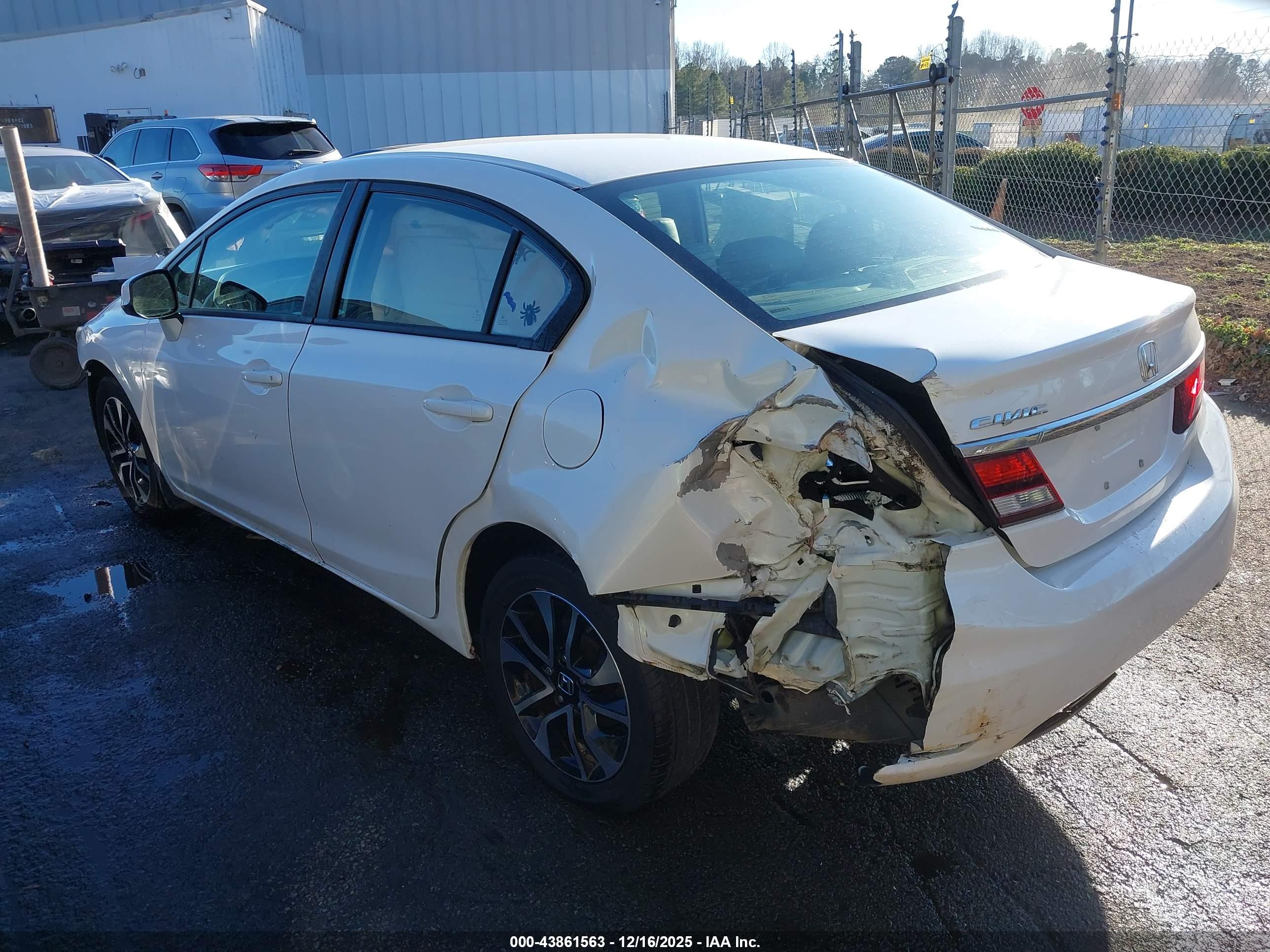 HONDA CIVIC image 3