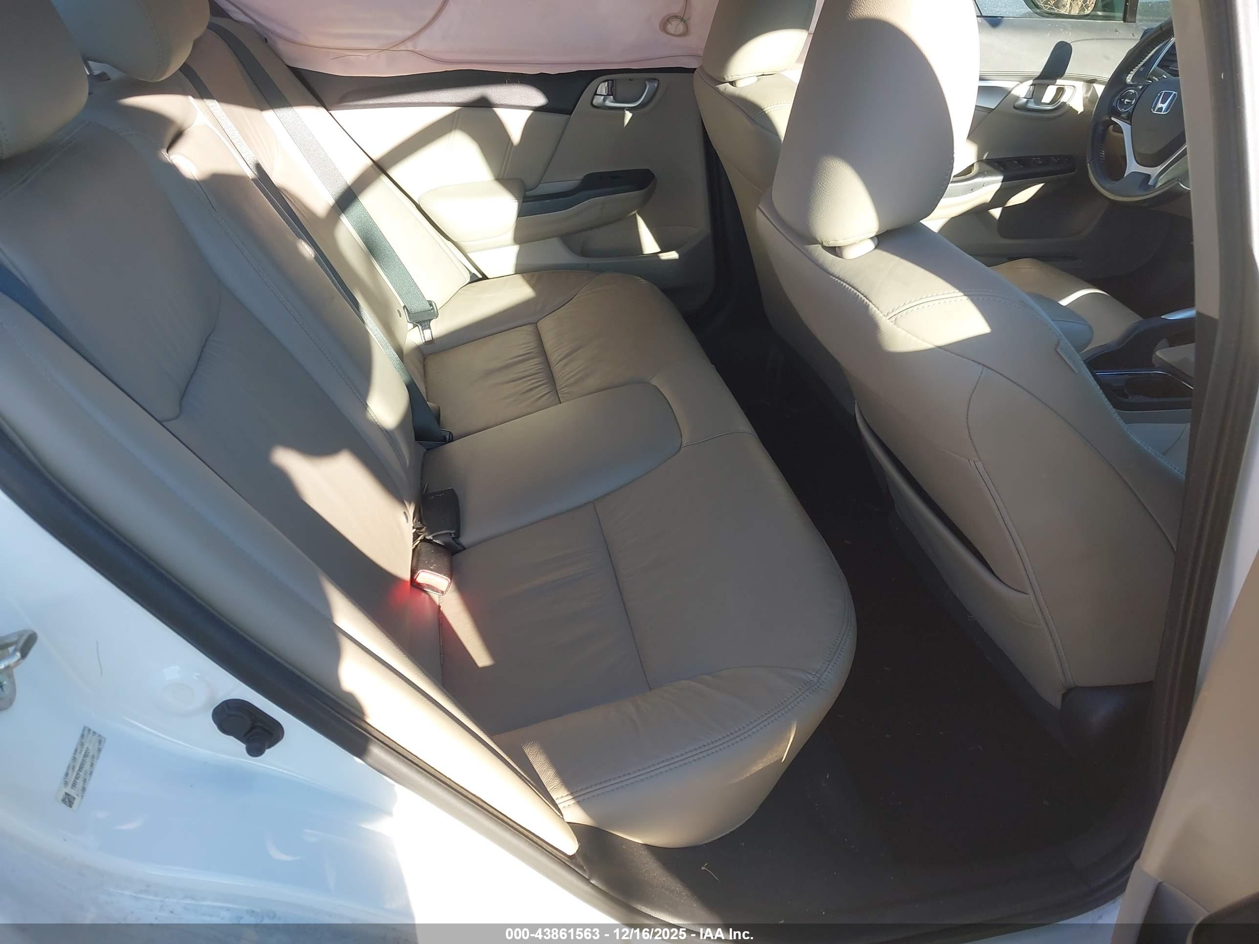 HONDA CIVIC image 8