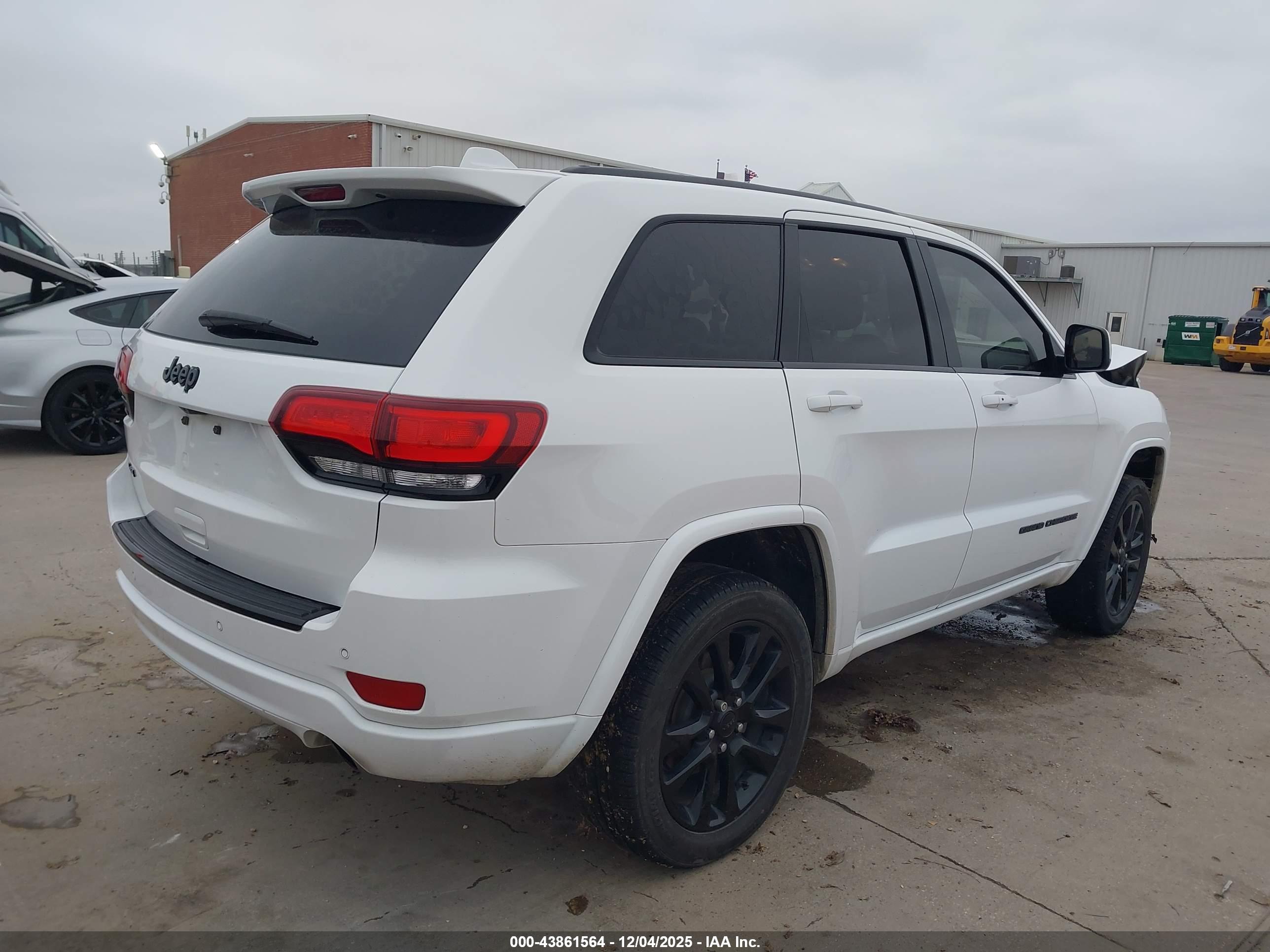 JEEP GRAND image 4