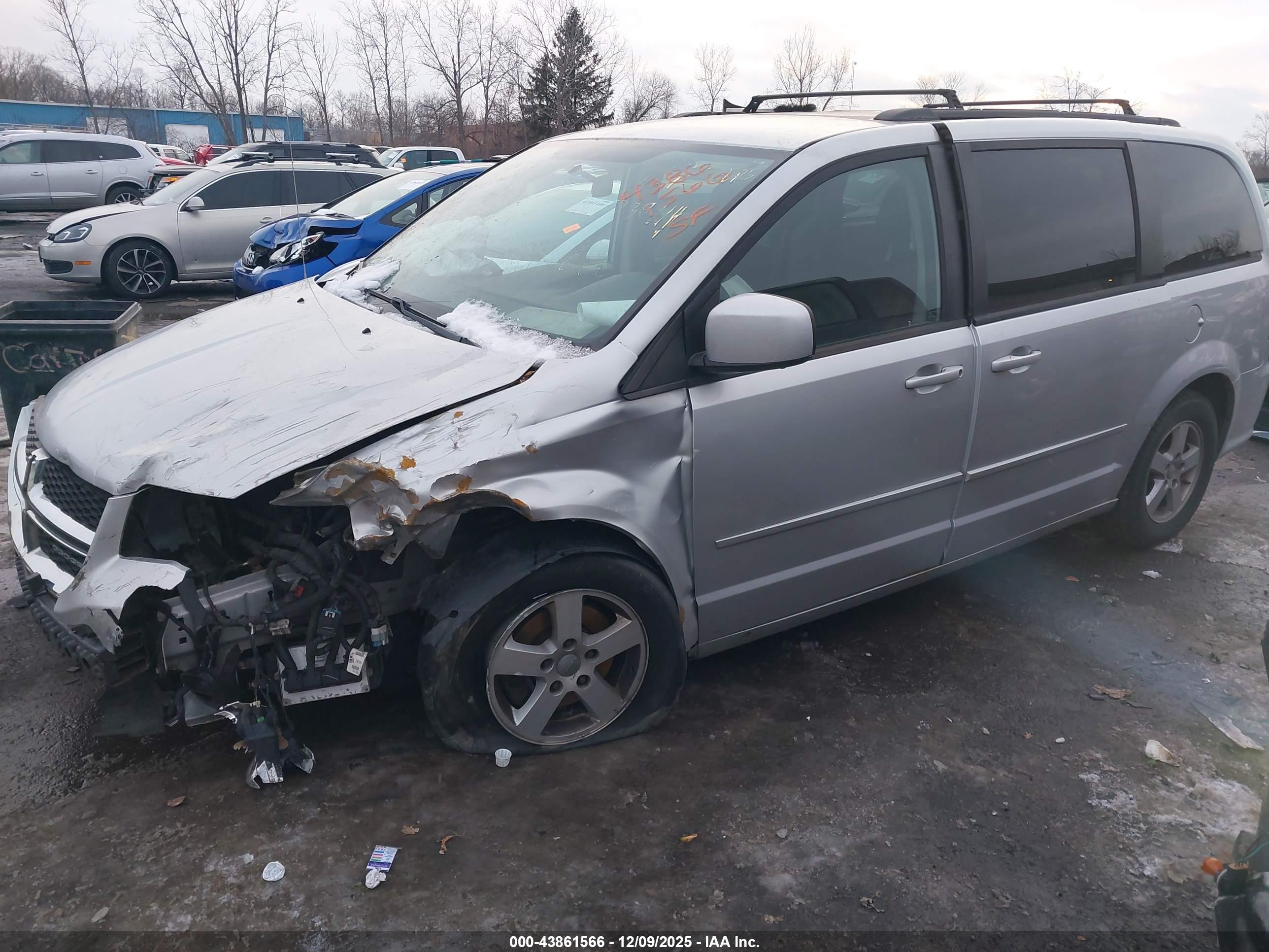 DODGE GRAND image 2