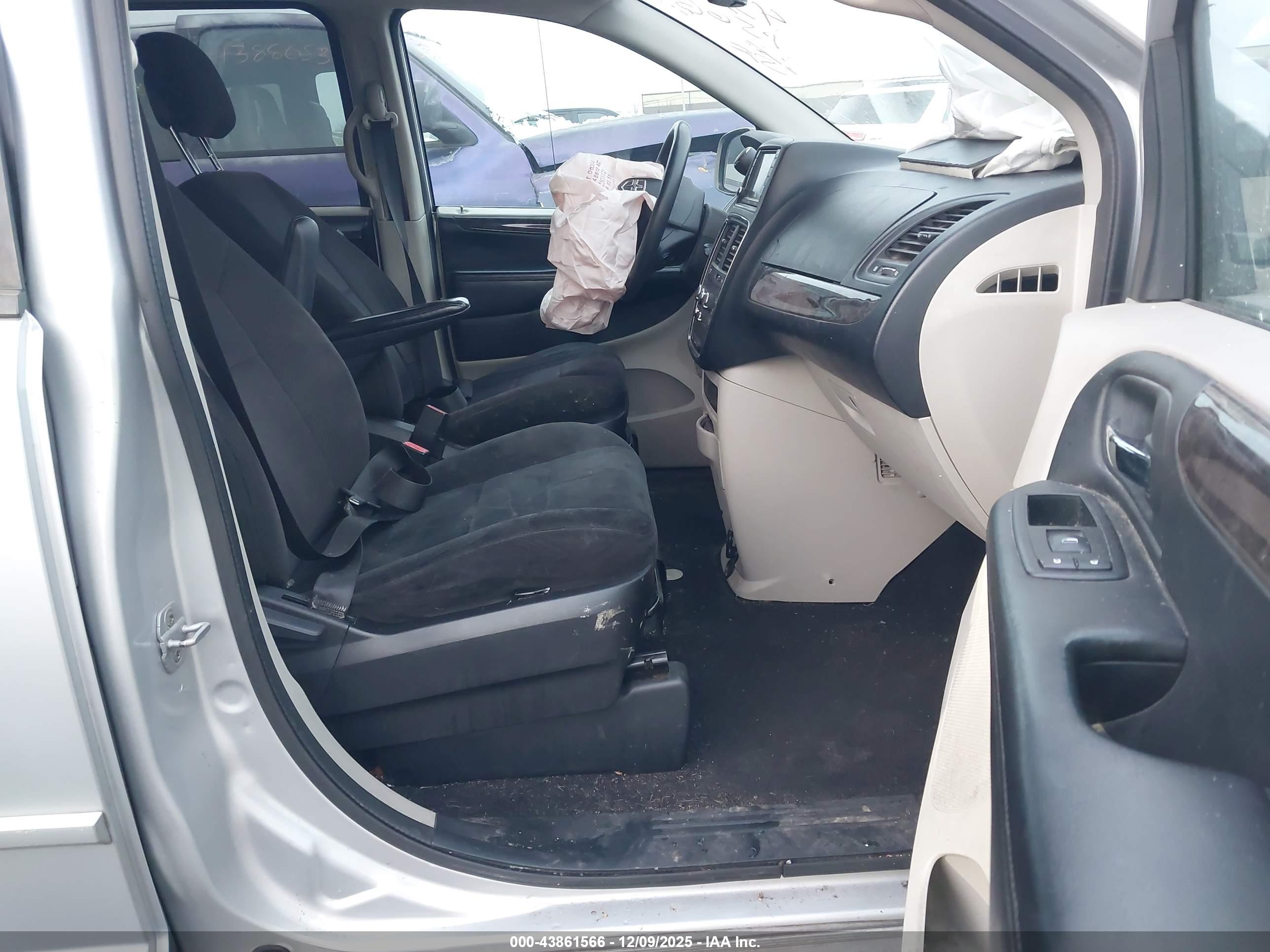 DODGE GRAND image 5