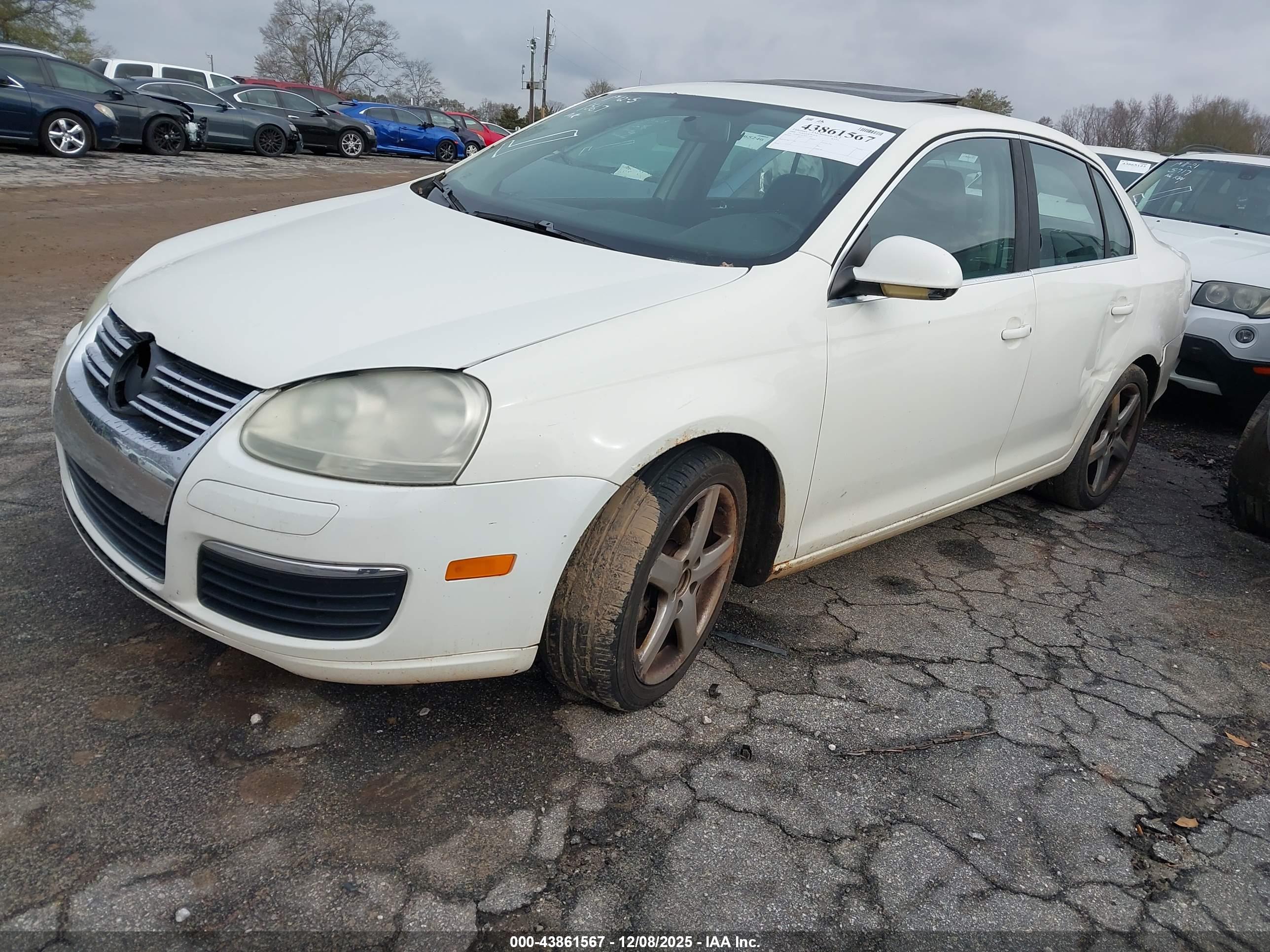 VOLKSWAGEN JETTA image 2